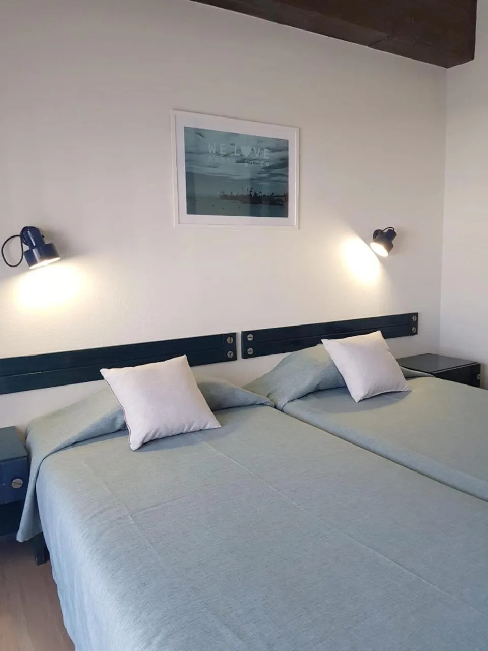 Bed in Apartamentos Guadiana