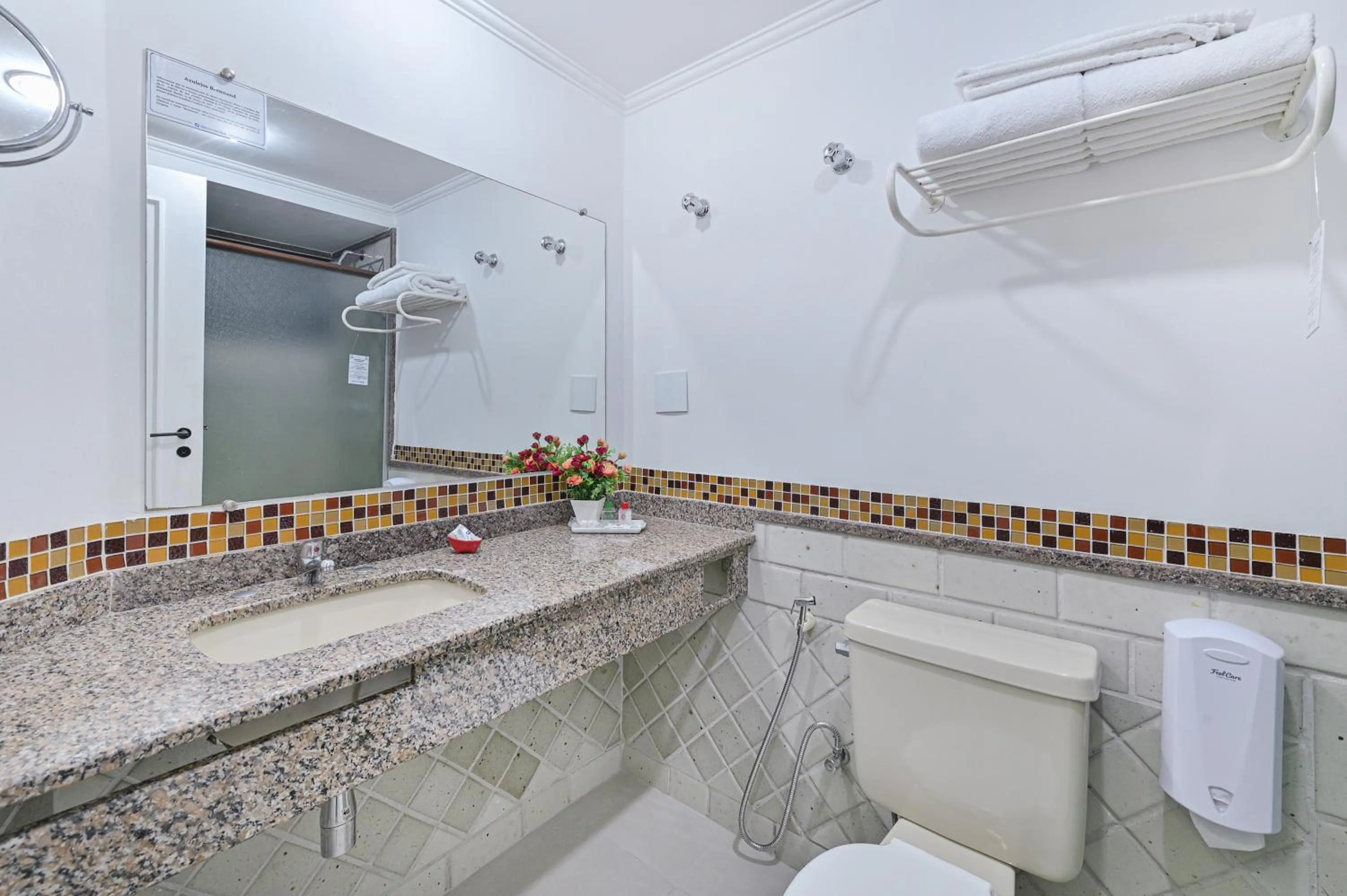 towels in Hotel Dan Inn Campinas Cambuí - Um Hotel Clássico em Campinas By Nacional Inn