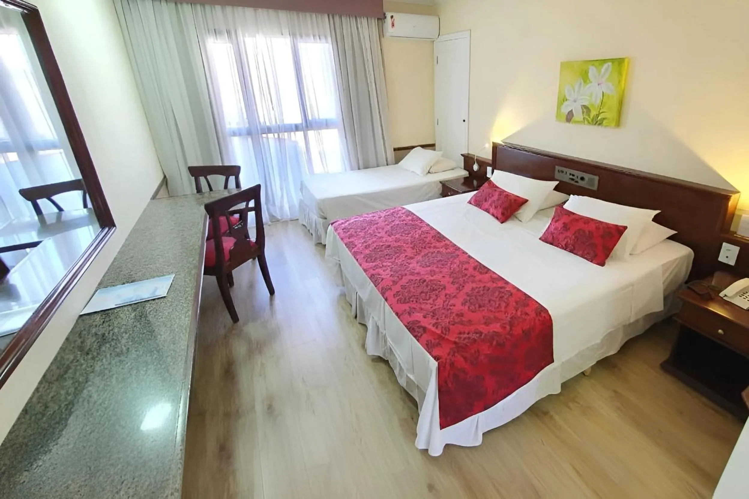 Bedroom, Bed in Hotel Dan Inn Campinas Cambuí - Um Hotel Clássico em Campinas By Nacional Inn