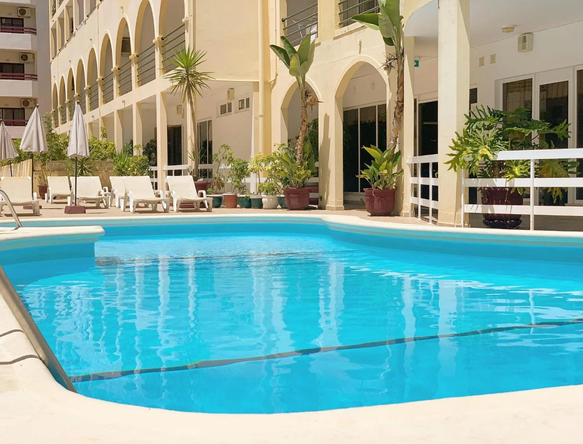 Property building in Aparthotel Calema Avenida Jardim