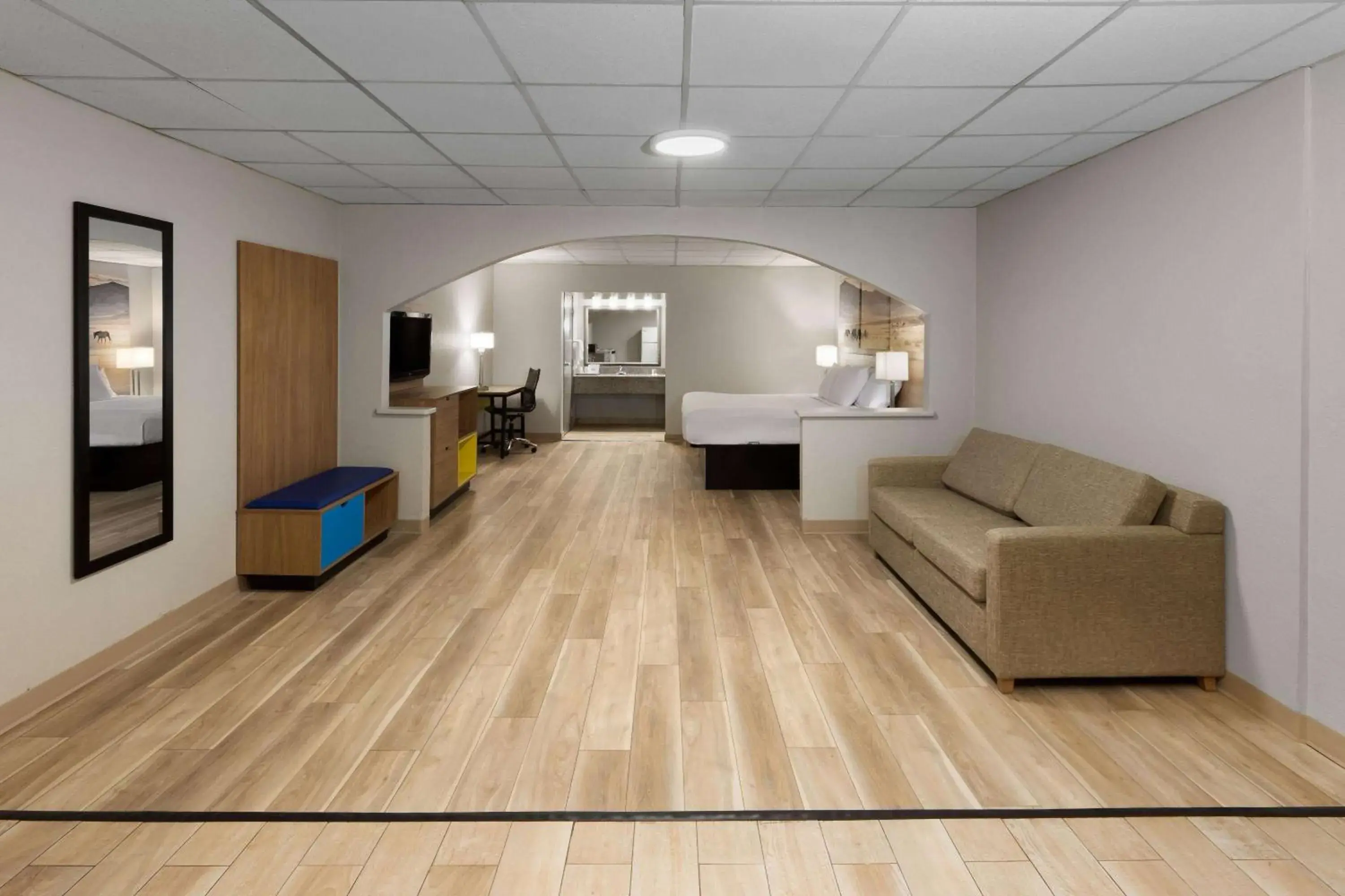 Efficiency King Room - Non-Smoking in Days Inn by Wyndham Oklahoma City Efficiency King Room - Non-Smoking in Days Inn by Wyndham Oklahoma City