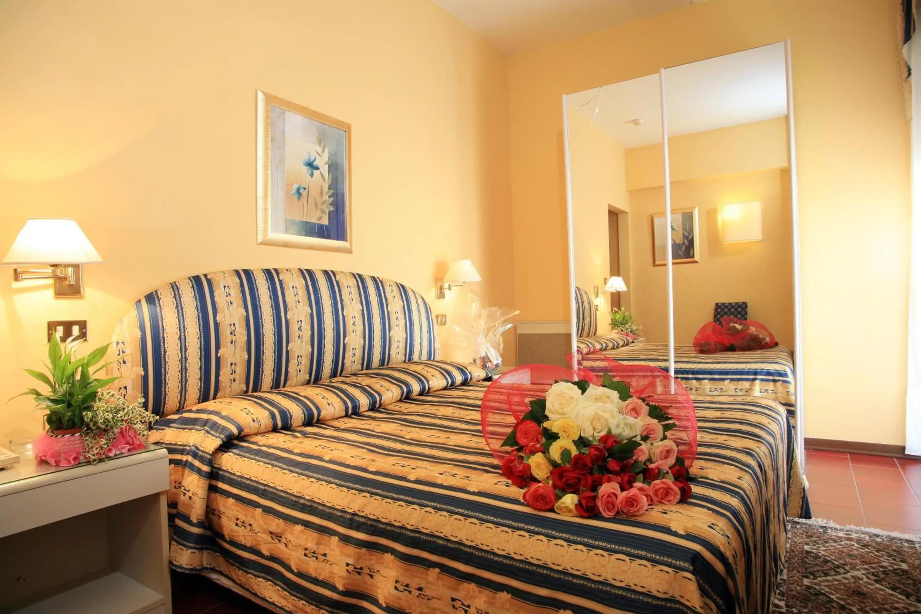 Standard Quadruple Room in Hotel Nuovo Savi Standard Quadruple Room in Hotel Nuovo Savi