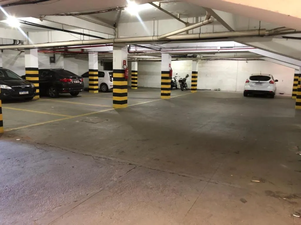 Parking in San Phillip Flat Hotel