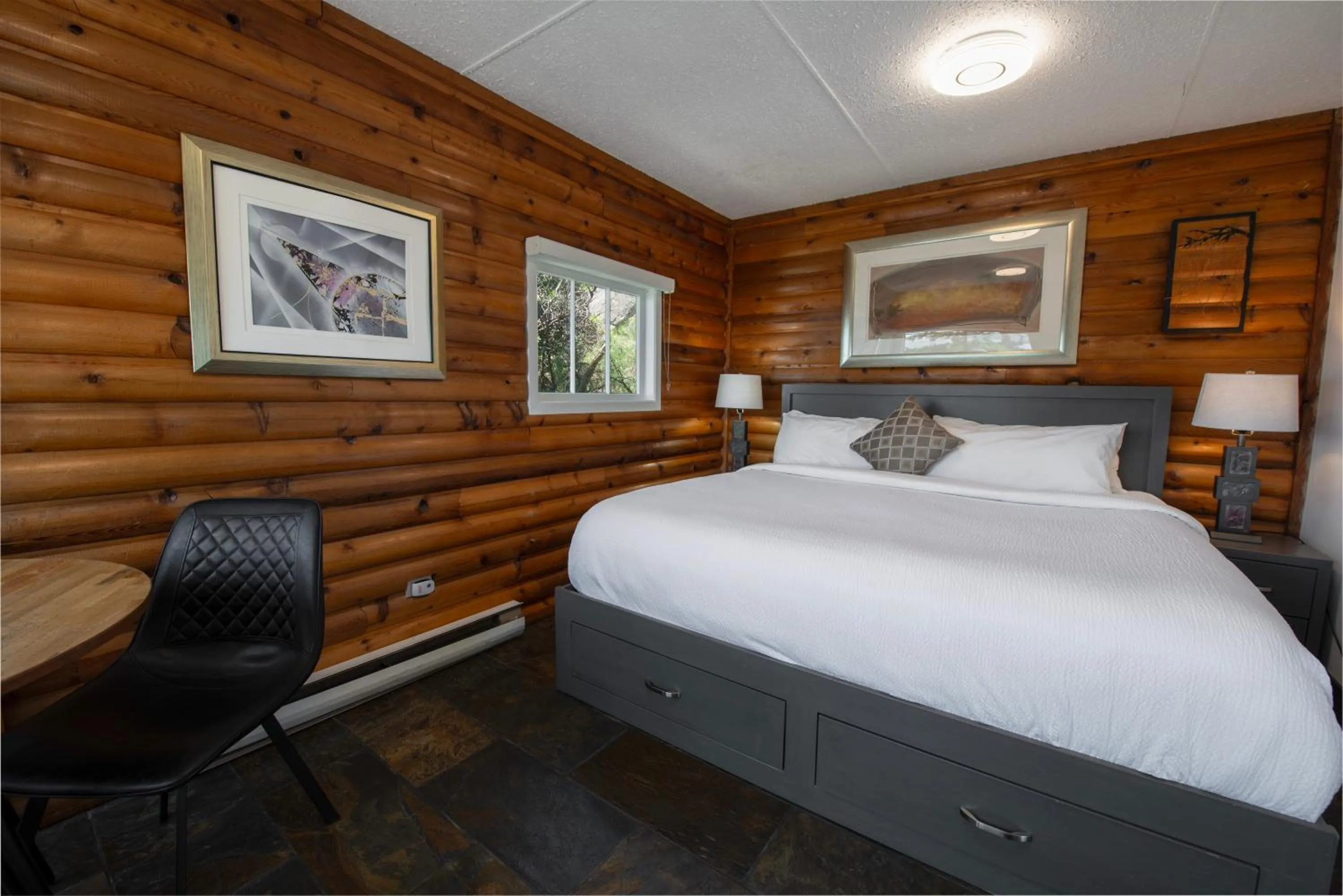 Bedroom, Bed in Rockwater Secret Cove Resort