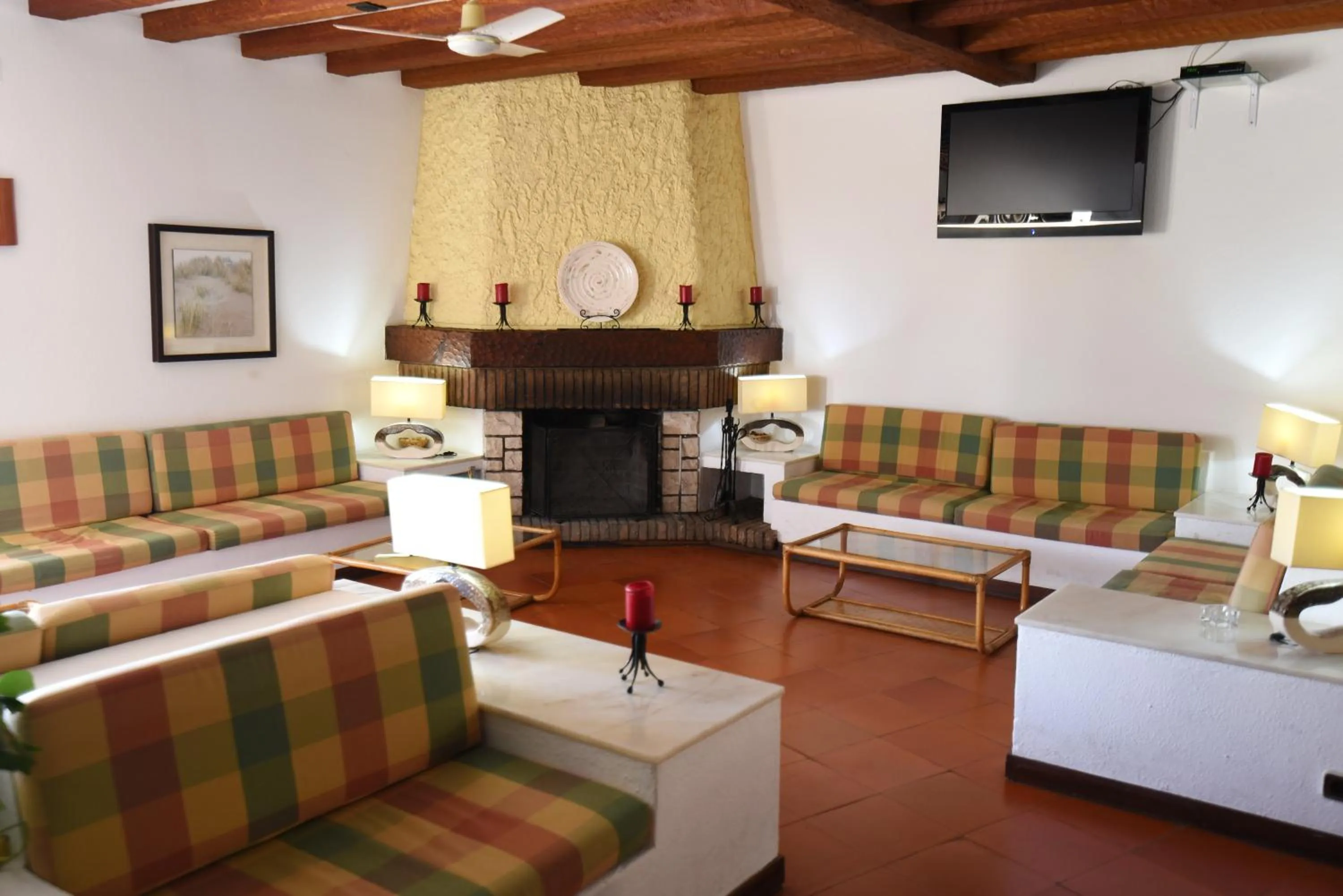 Living room in Praia da Lota Resort – Beachfront Hotel