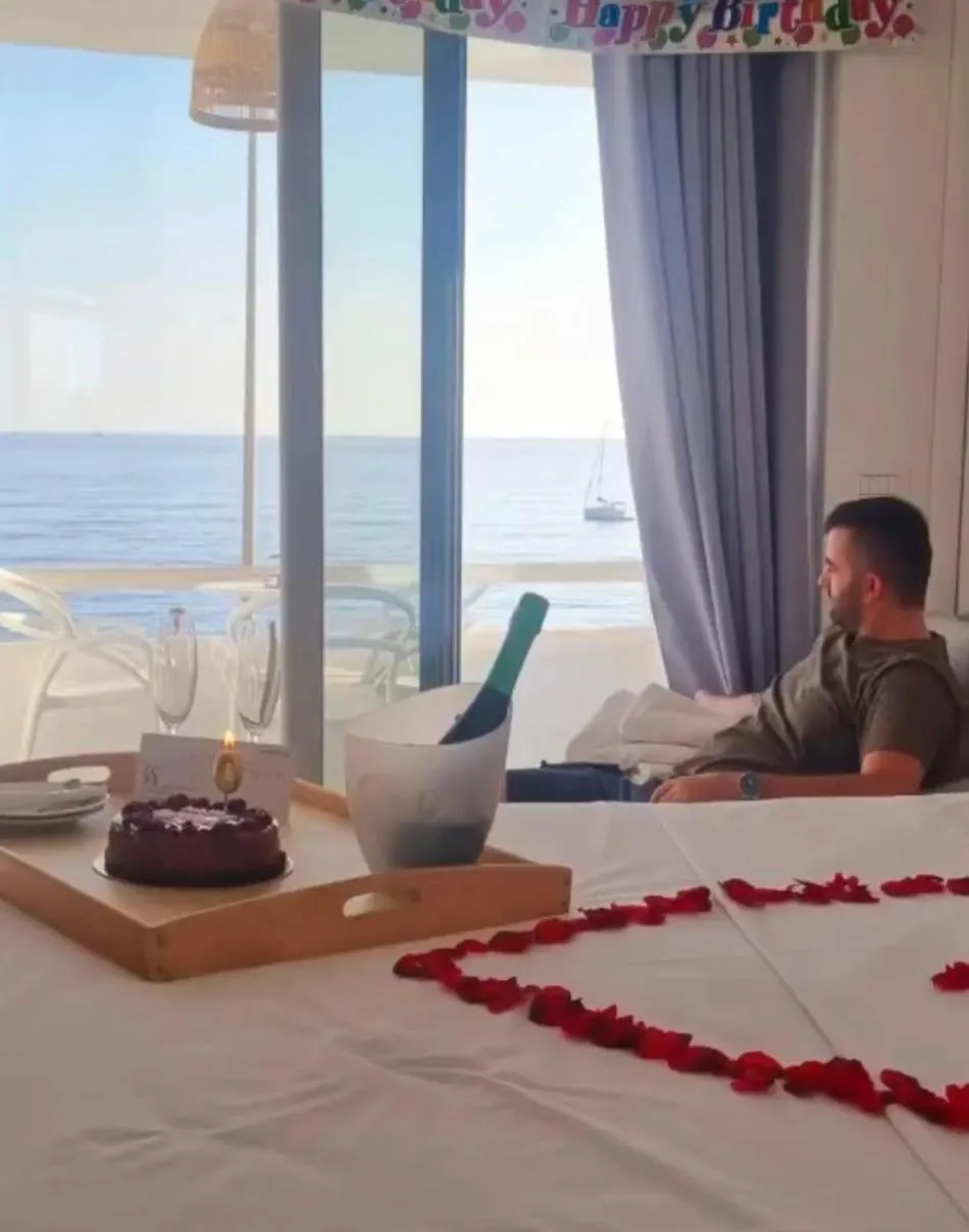 Bed in Geo & Art Boutique Hotel Himara