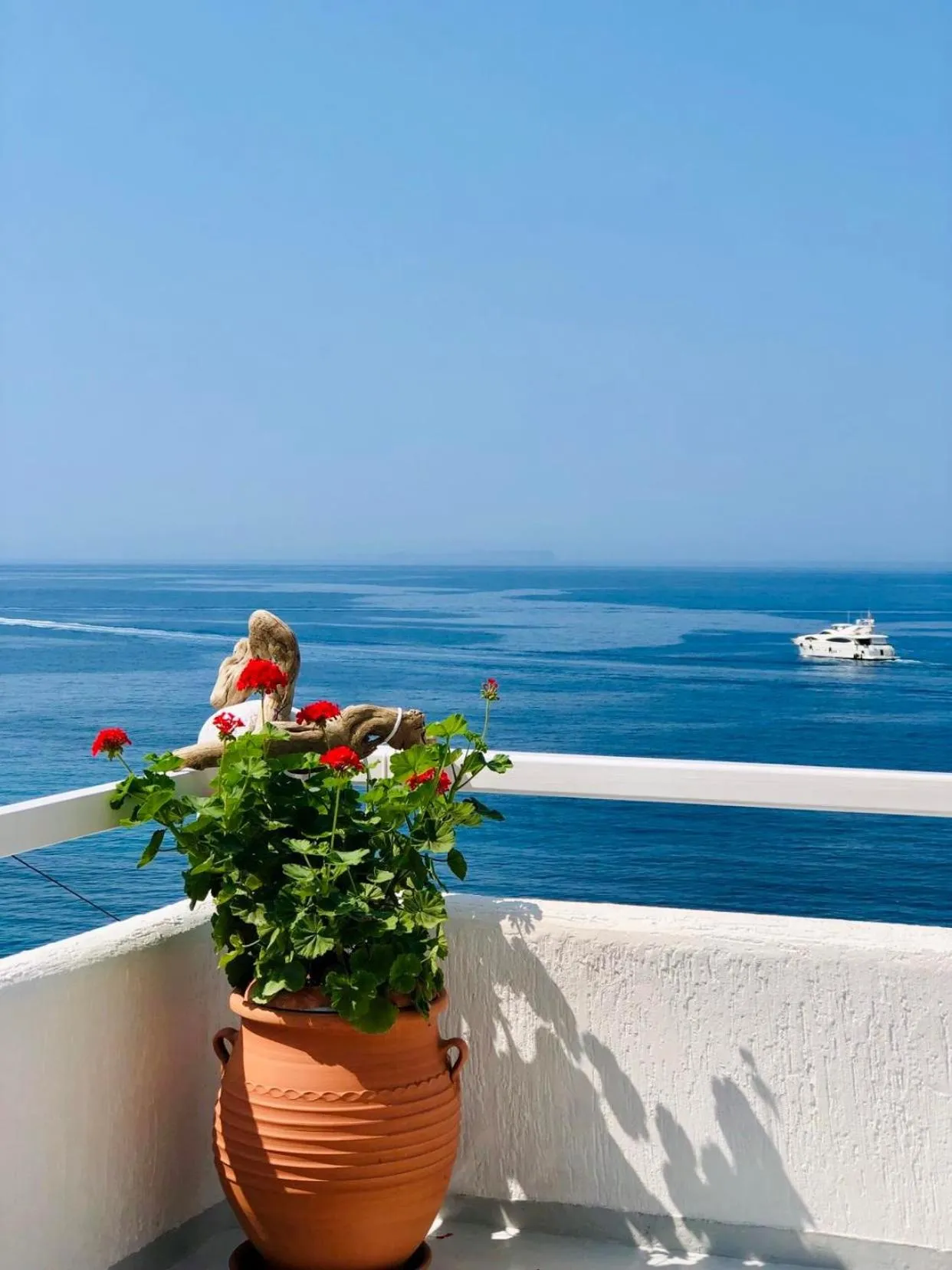 Day in Geo & Art Boutique Hotel Himara