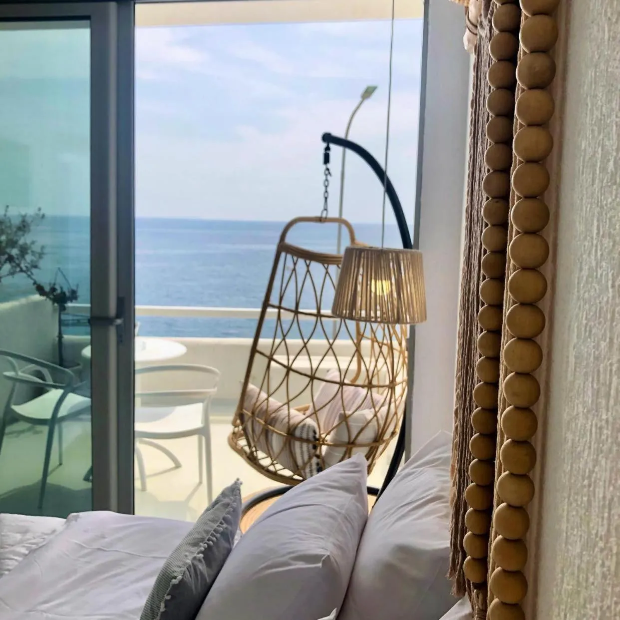 Bed in Geo & Art Boutique Hotel Himara