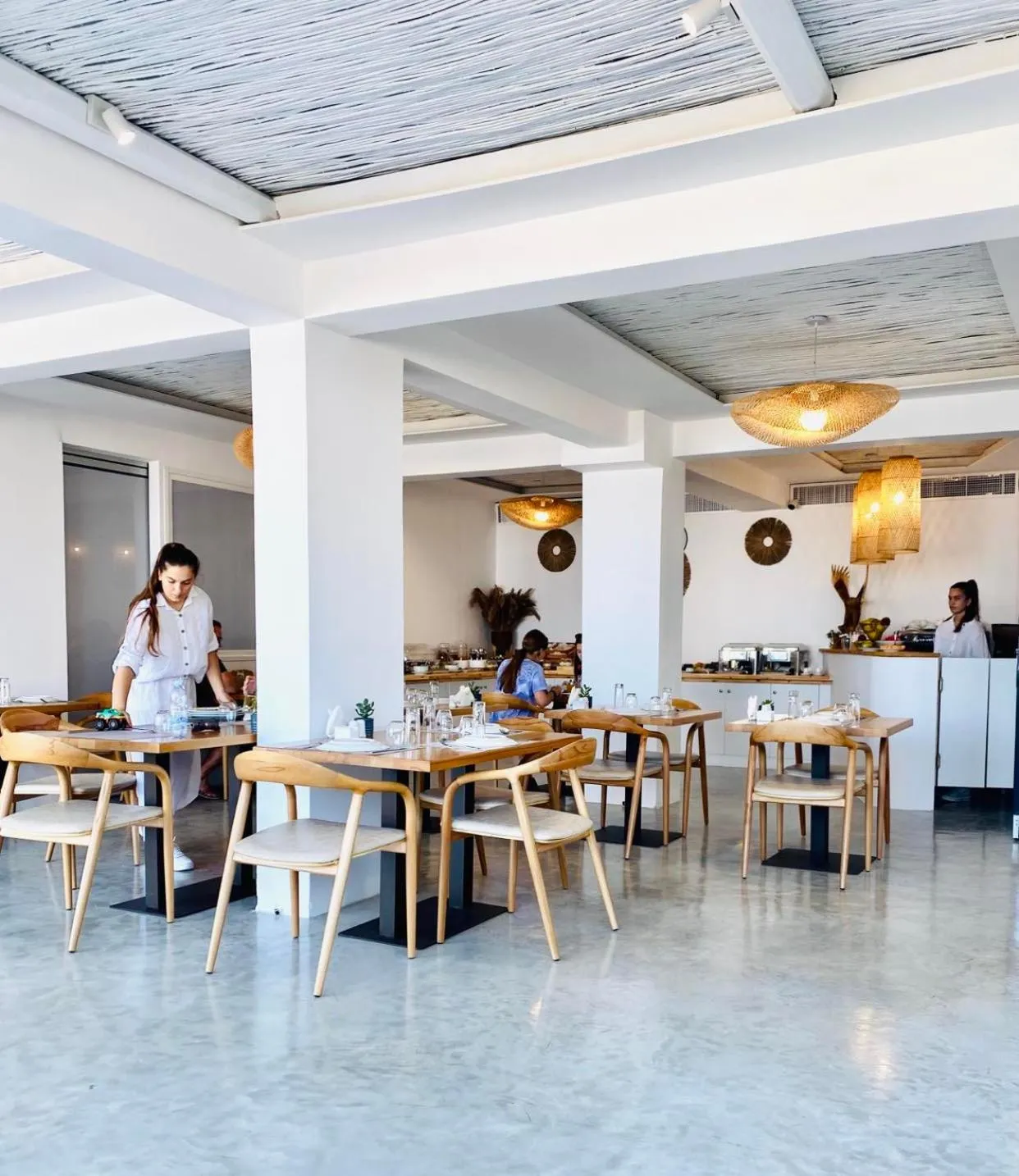 Restaurant/places to eat in Geo & Art Boutique Hotel Himara