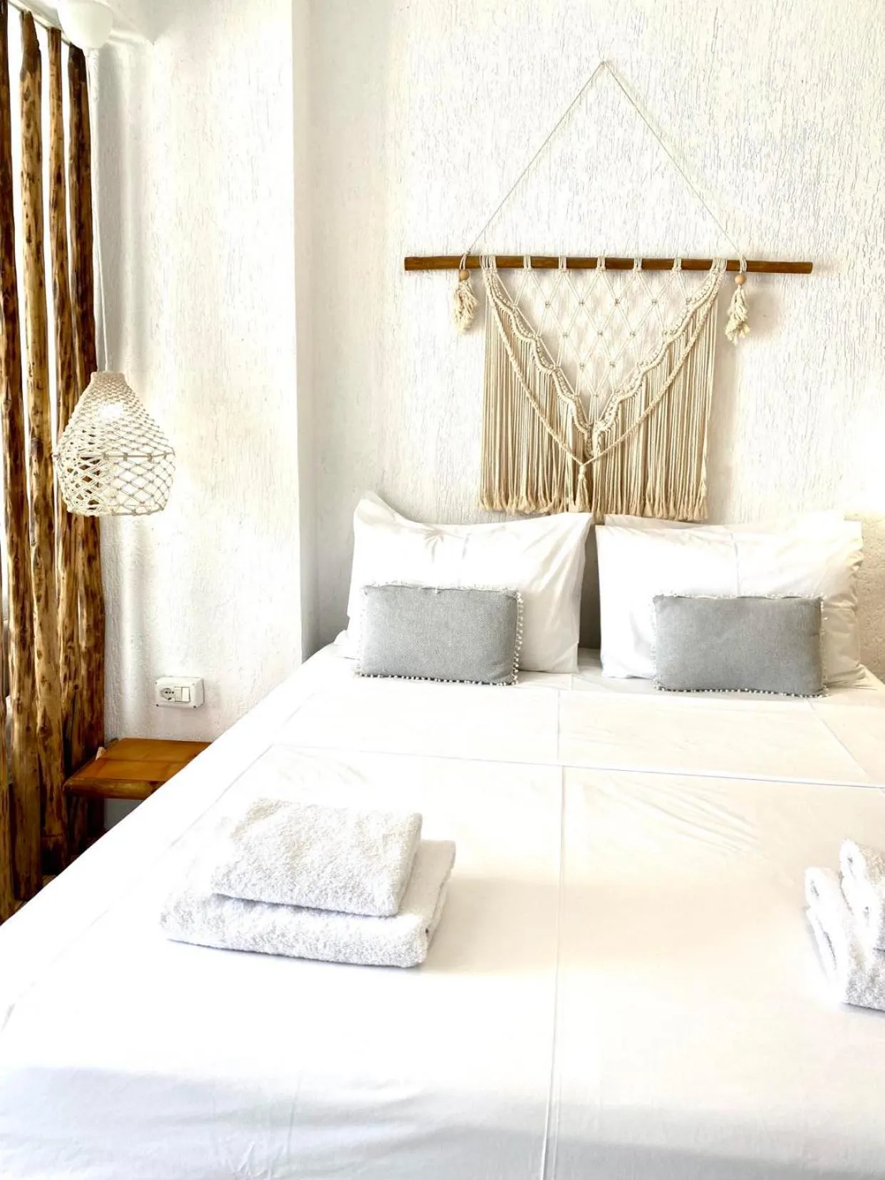 Bed in Geo & Art Boutique Hotel Himara