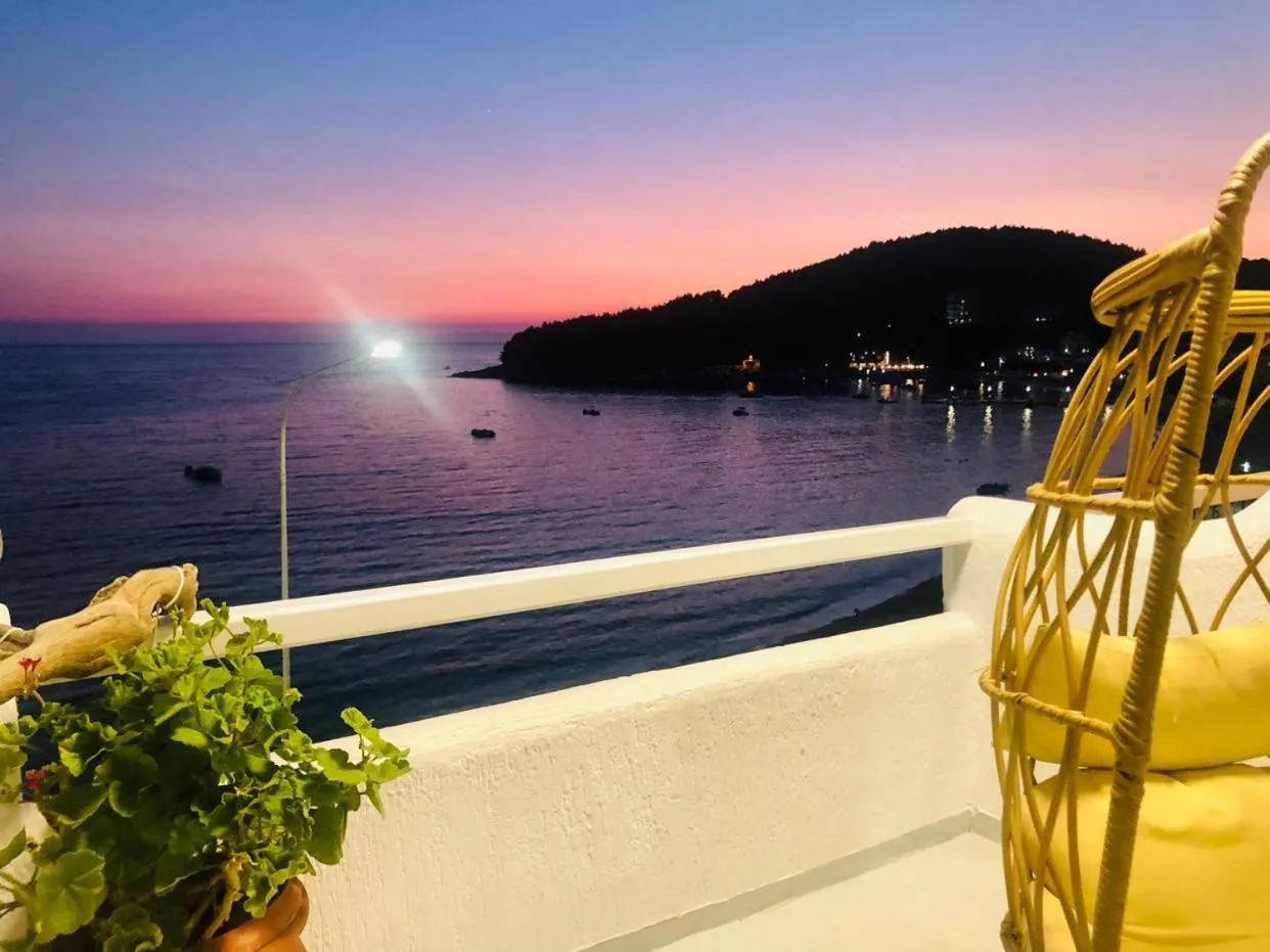 Day in Geo & Art Boutique Hotel Himara