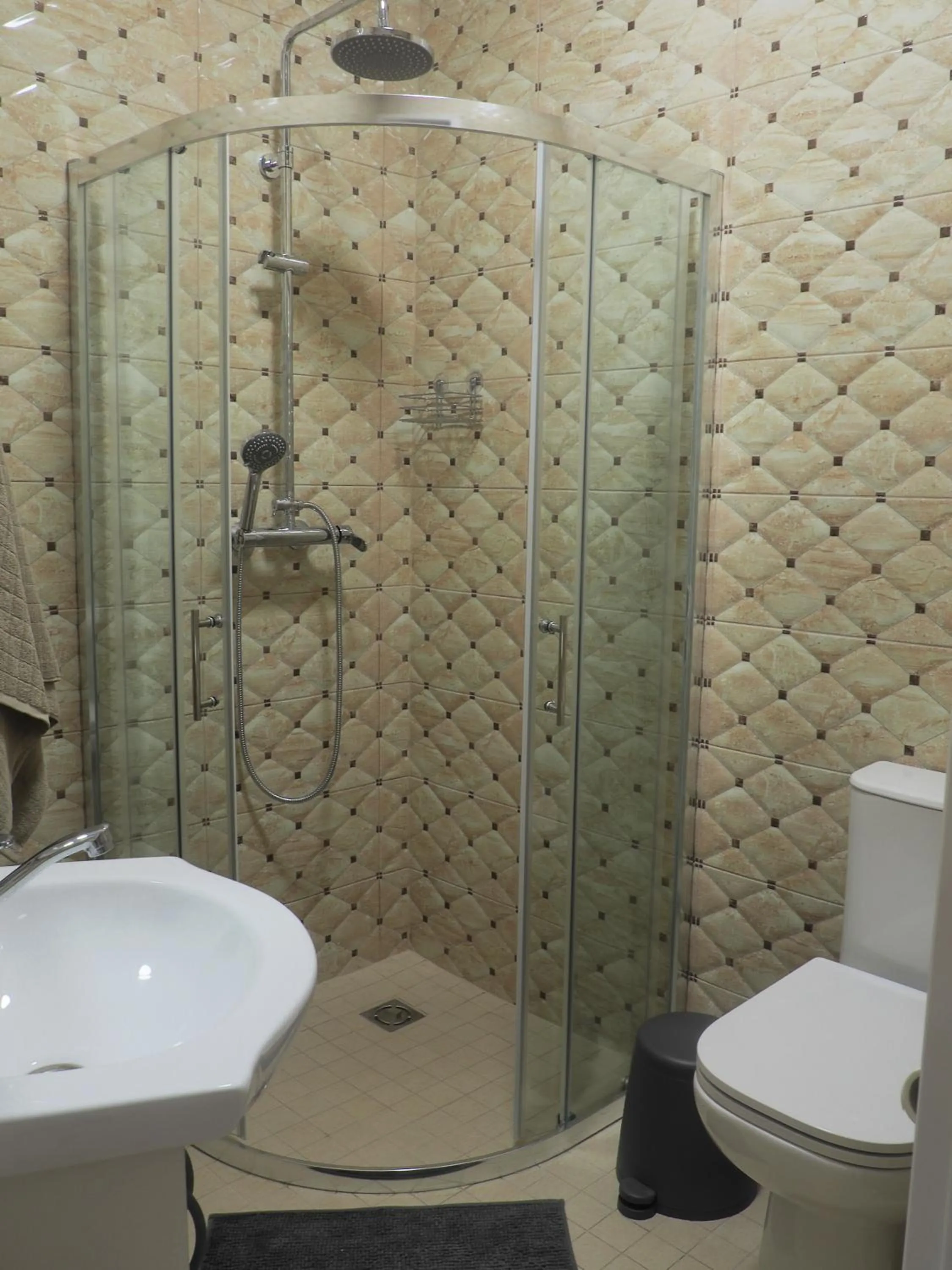 Bathroom in Emi apartment