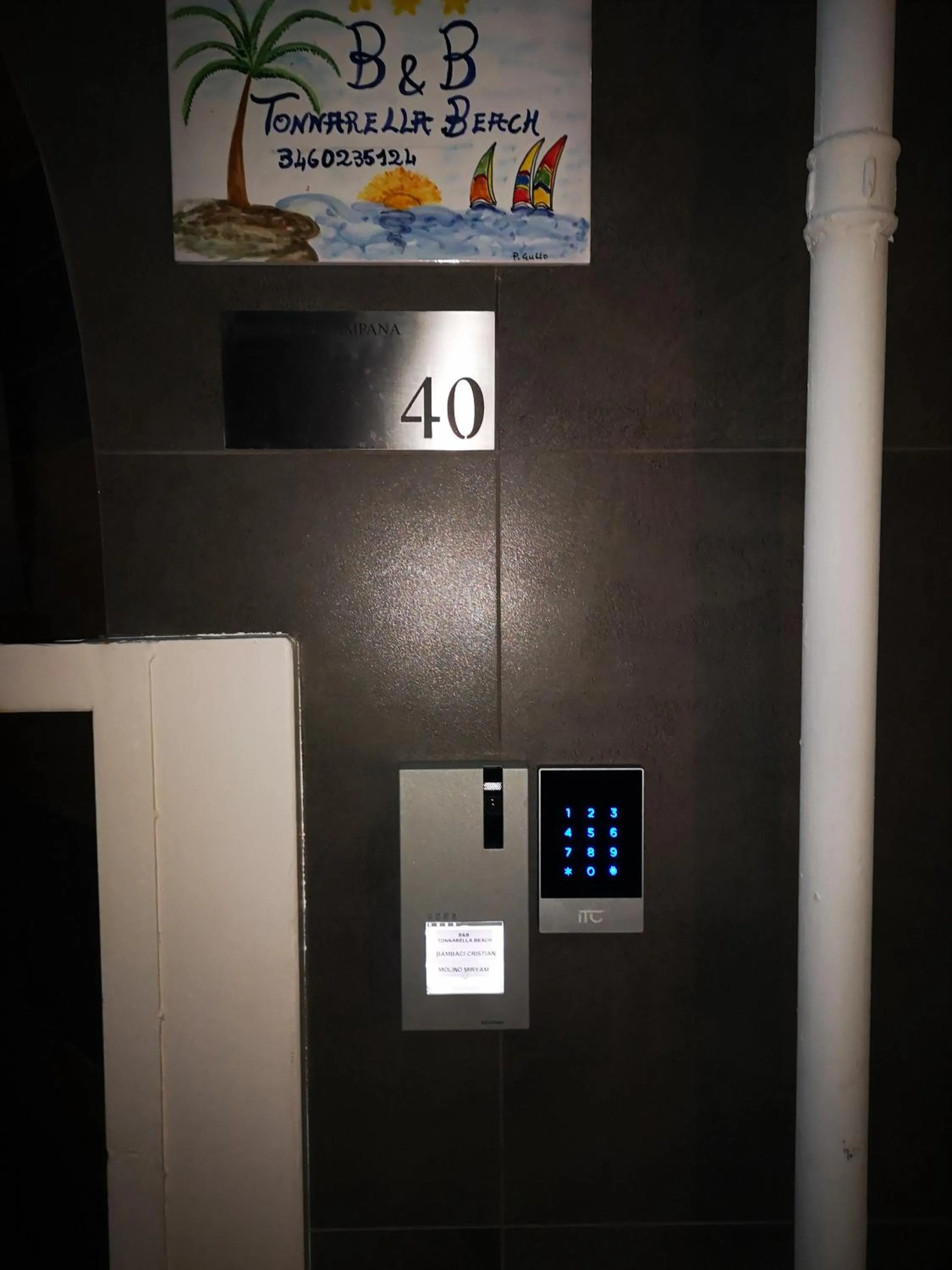 Facade/entrance in B&B Tonnarella Beach