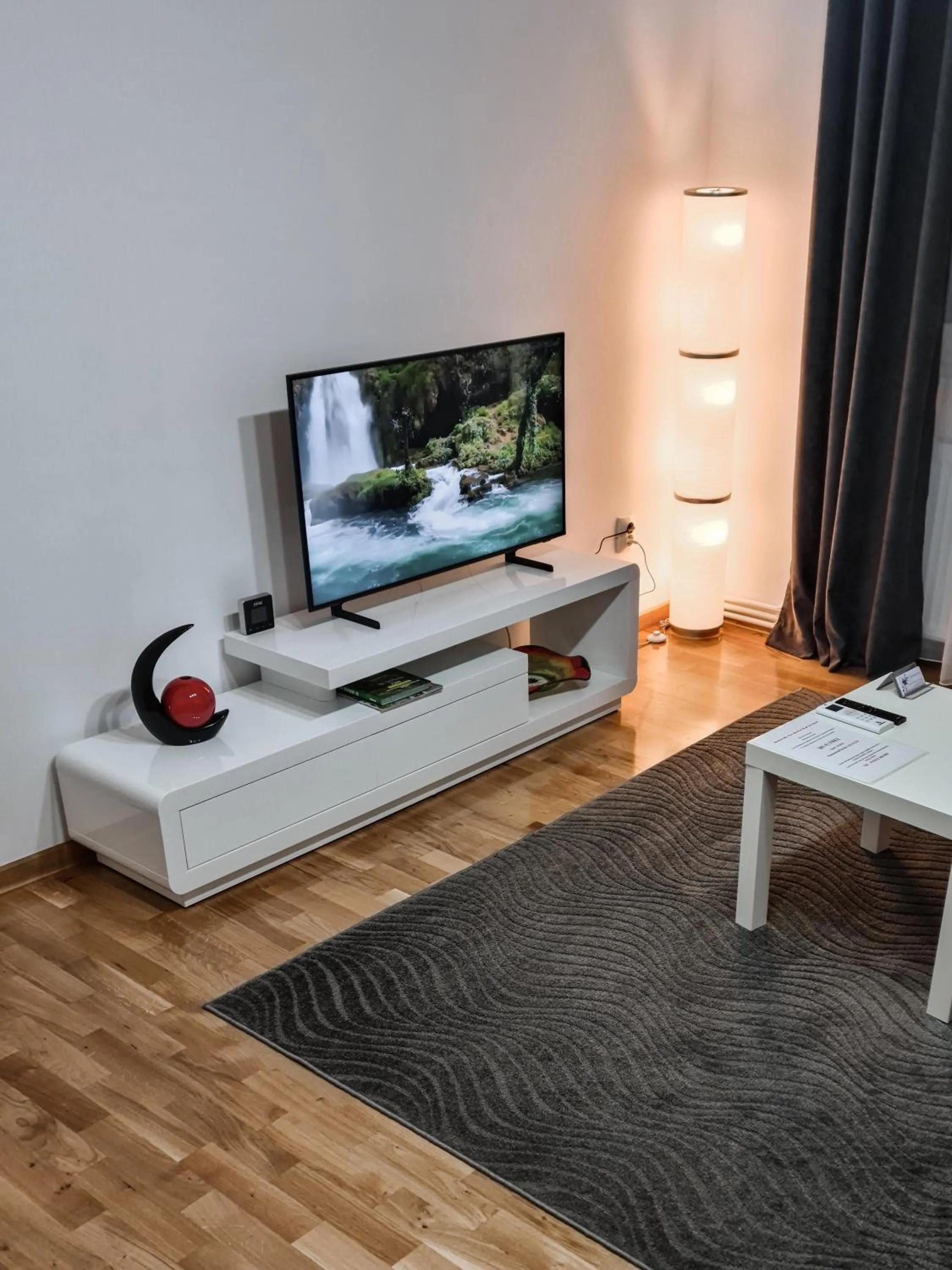 Apartament Alina - la parter & parcare rezervata