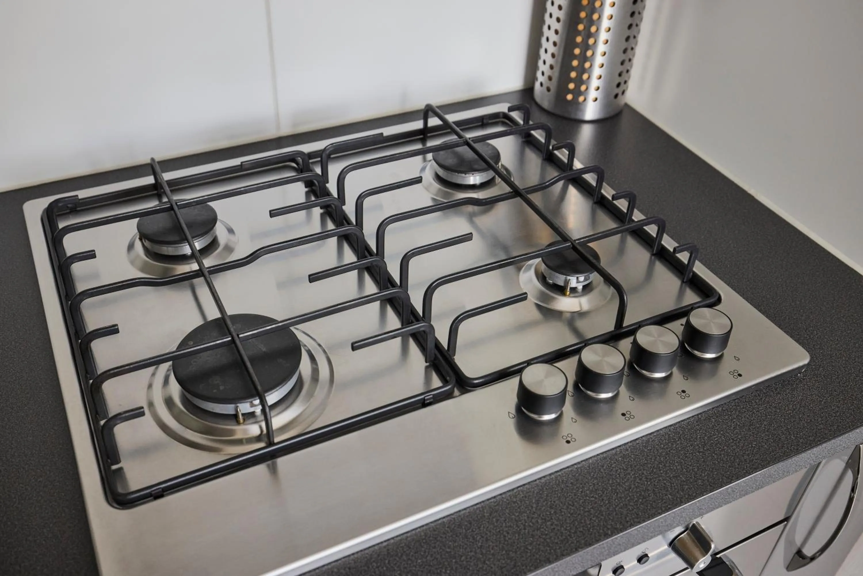 stove in Treehouse Inn