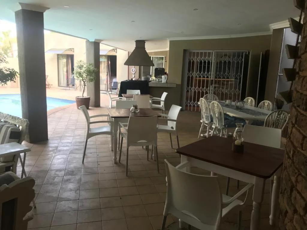 Patio in 4B on Delius str