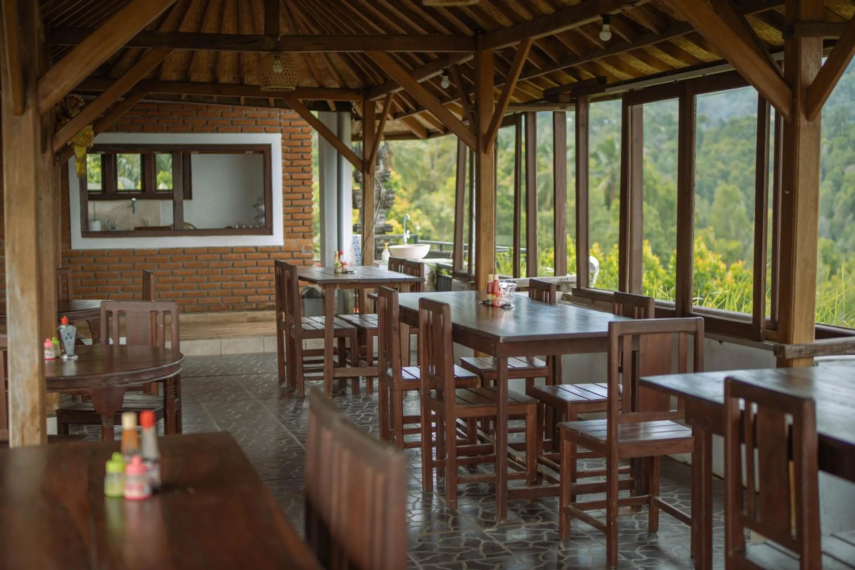 Restaurant/places to eat in Puri Alam Bali