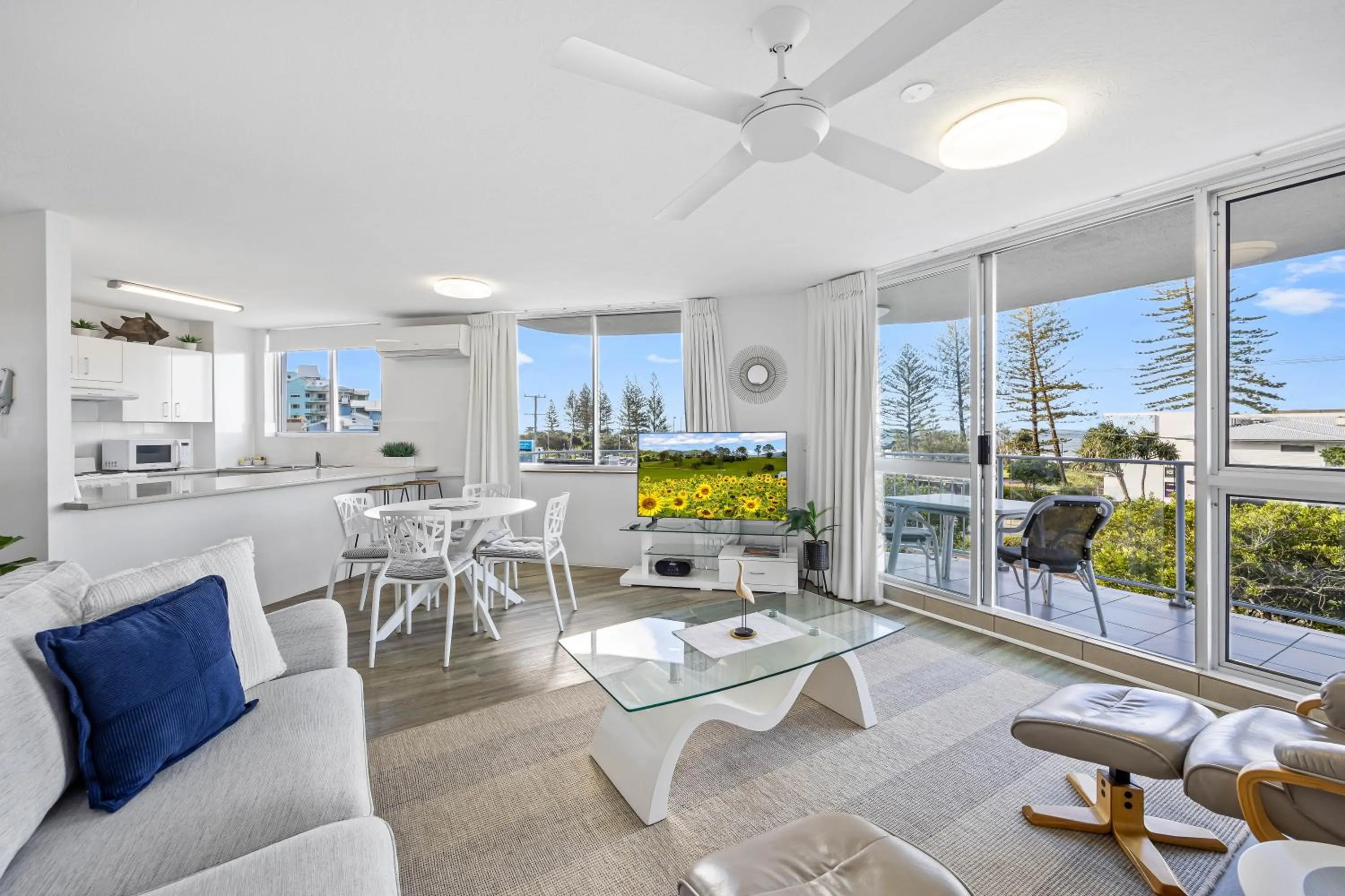 Living room in Mandolin Beachfront Resort