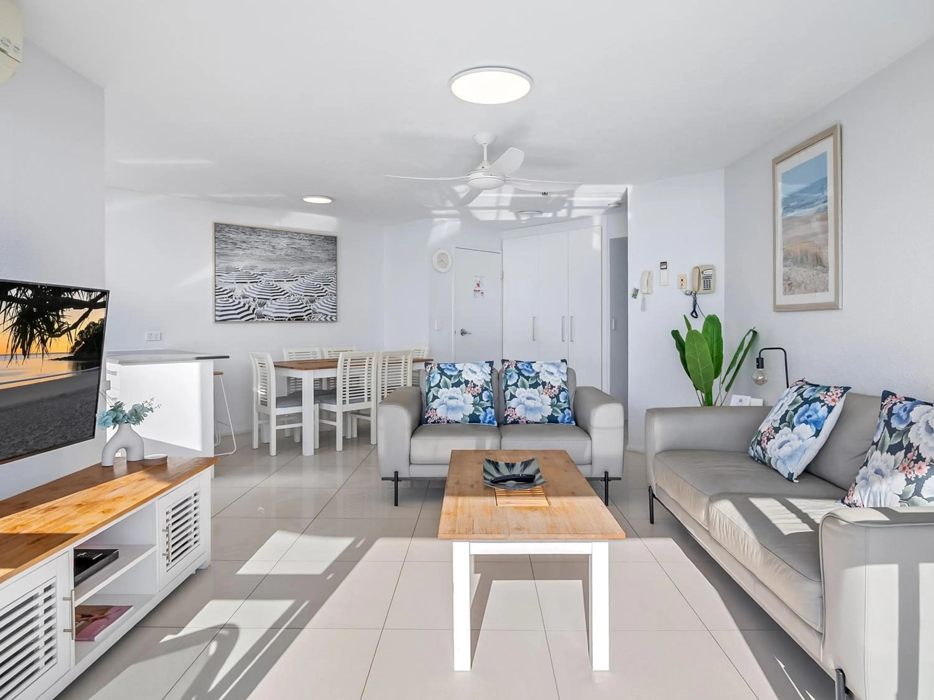 Living room in Mandolin Beachfront Resort