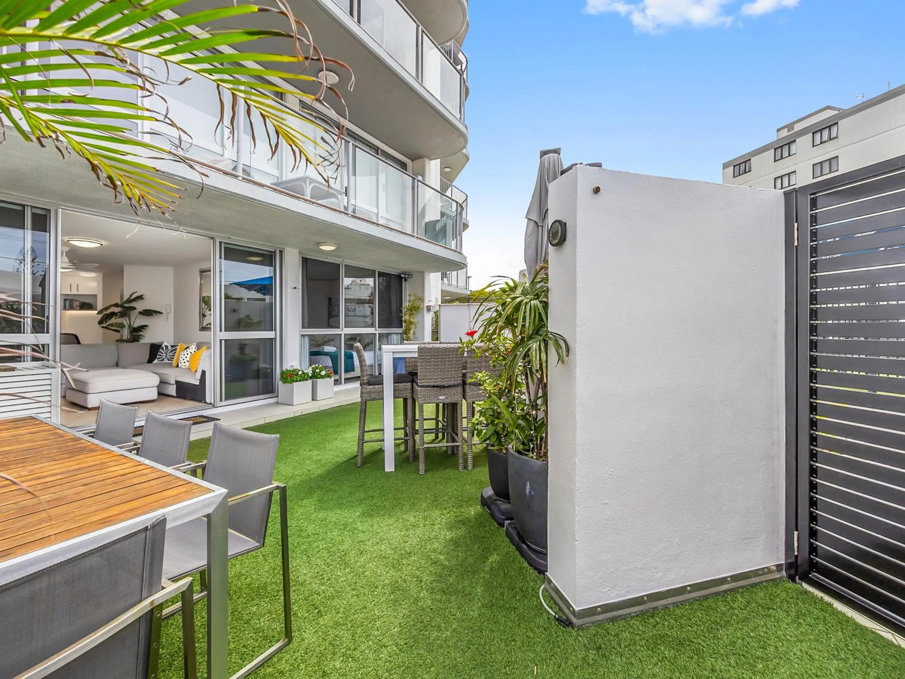 Balcony/Terrace in Mandolin Beachfront Resort