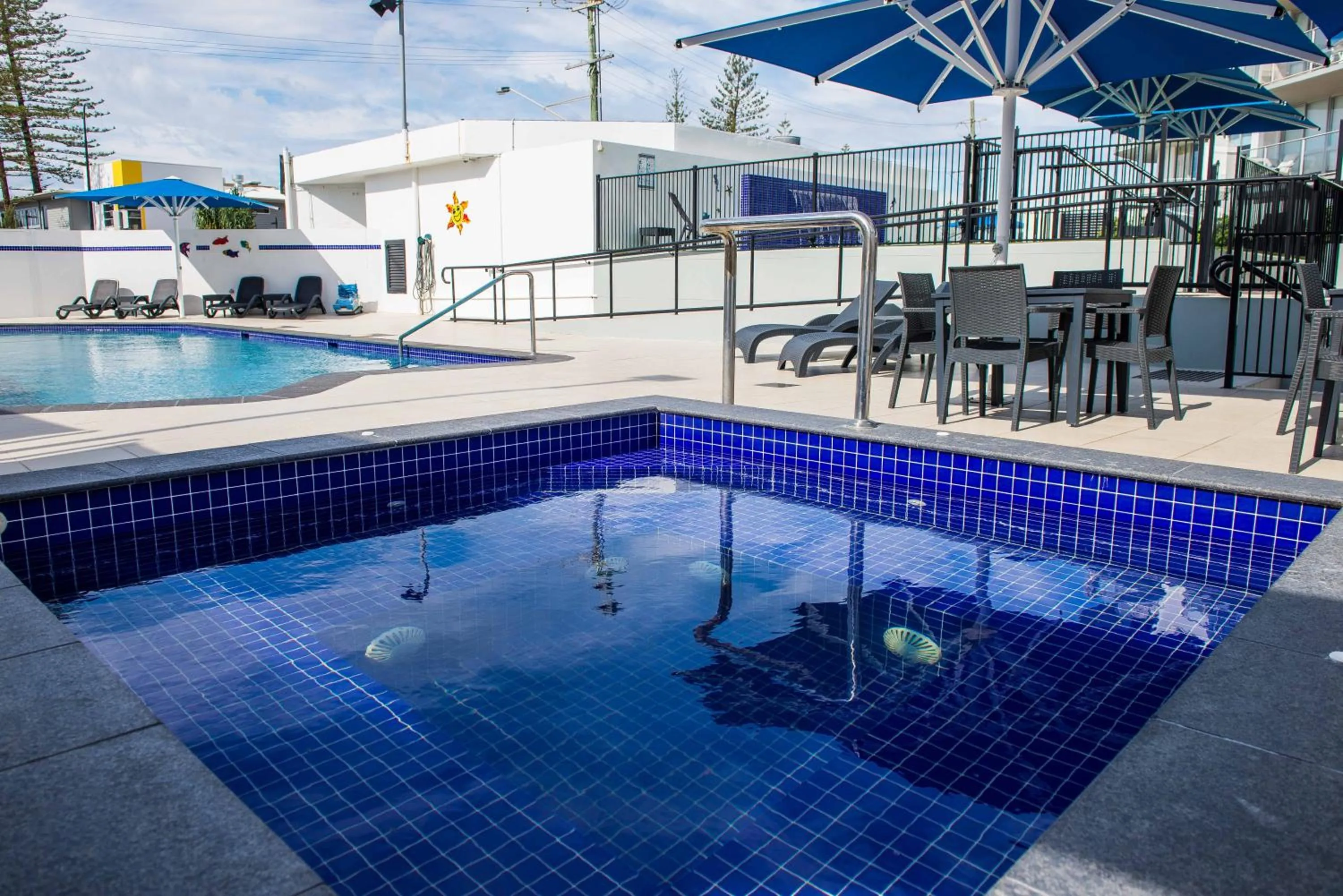 Hot Tub in Mandolin Beachfront Resort