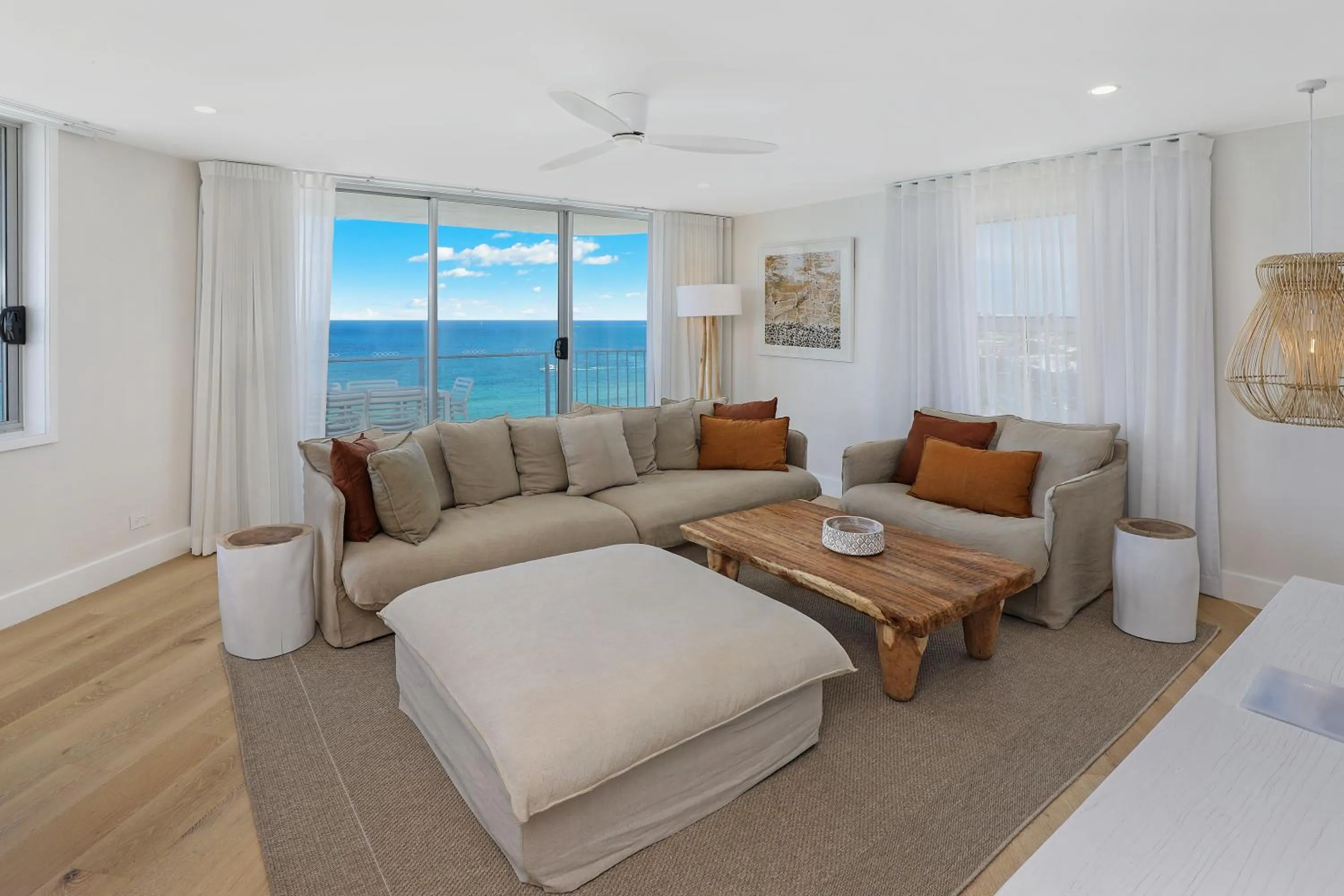Living room, Bed in Mandolin Beachfront Resort
