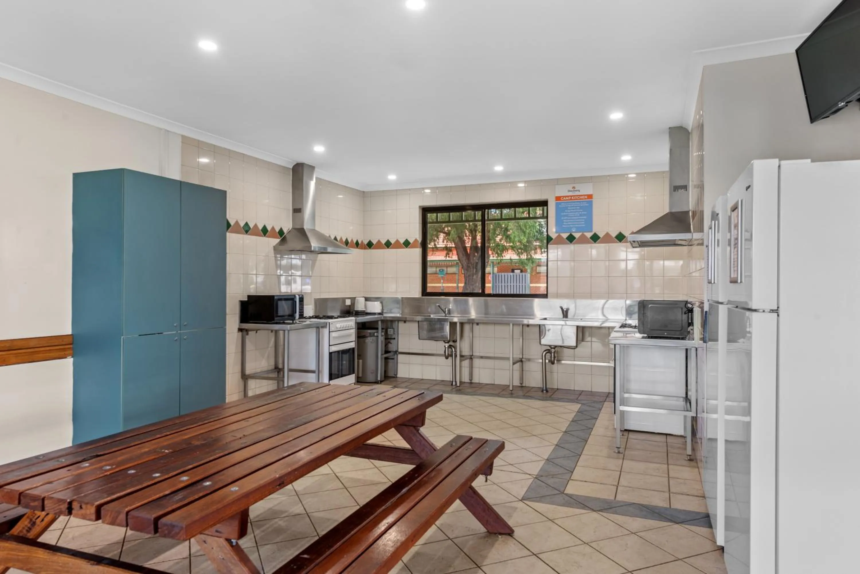 Kitchen or kitchenette in Discovery Parks - Perth Airport