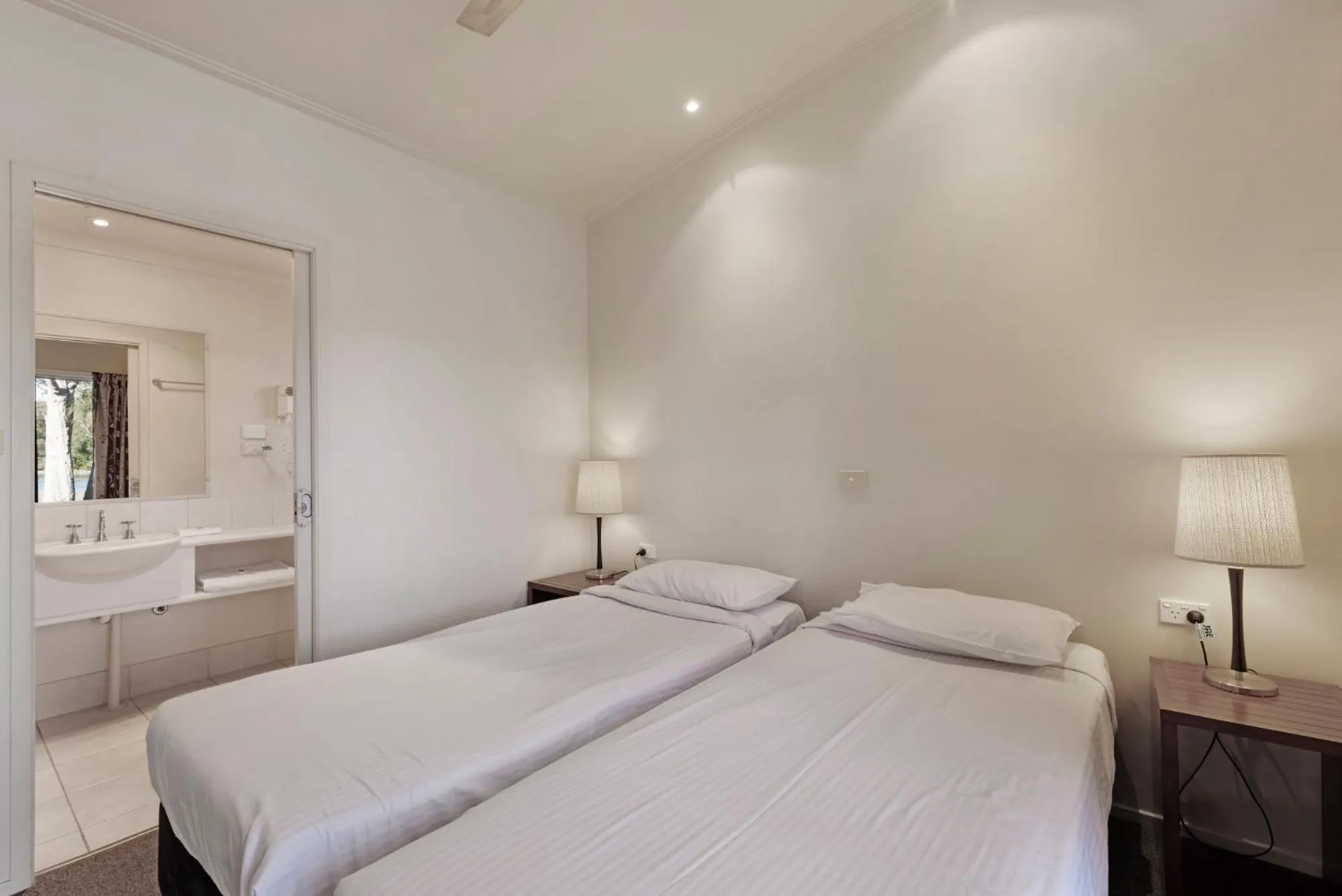 Bedroom, Bed in Discovery Parks - Gerroa