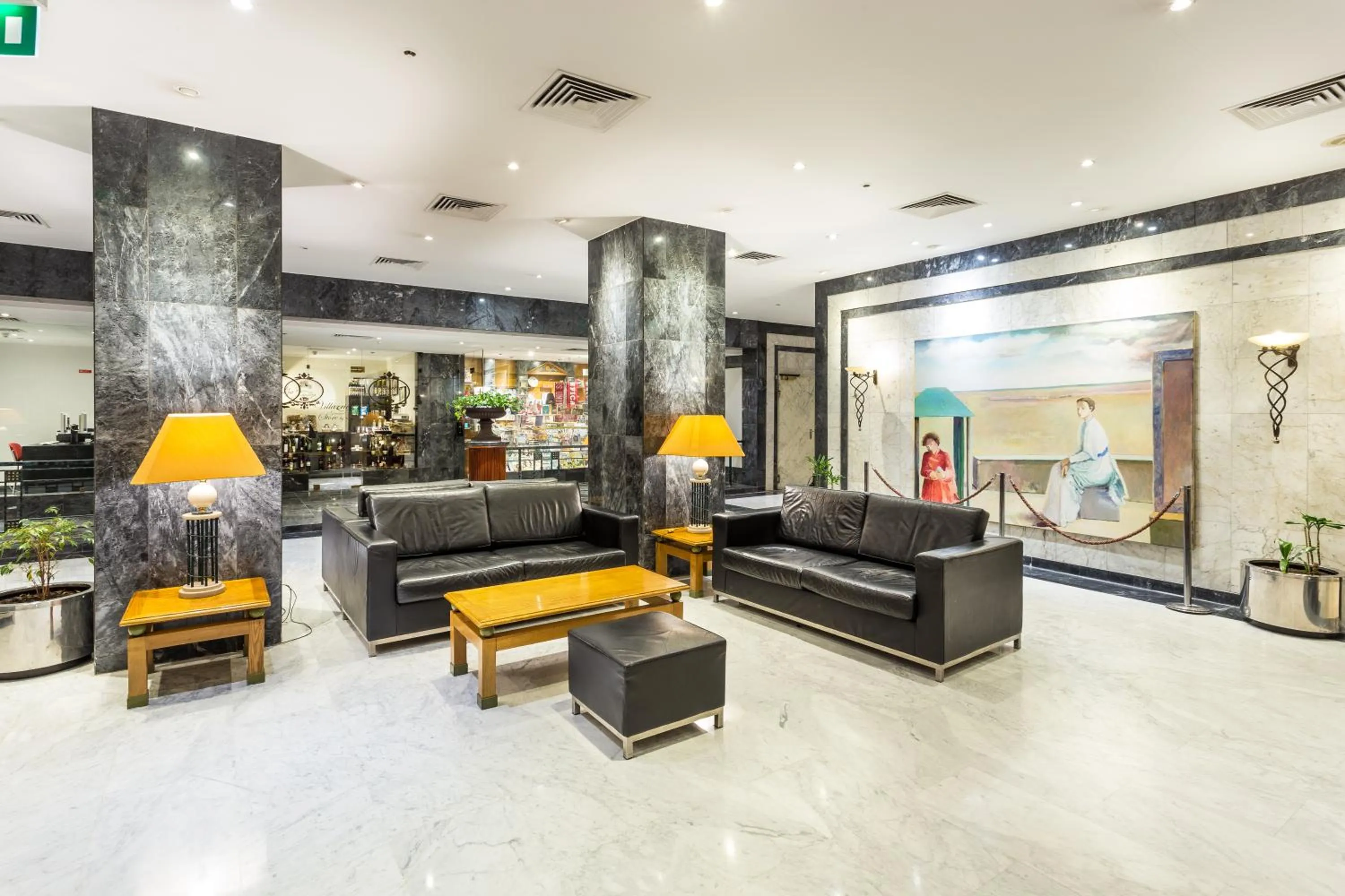 Lobby or reception in Radisson Blu Hotel Lisbon