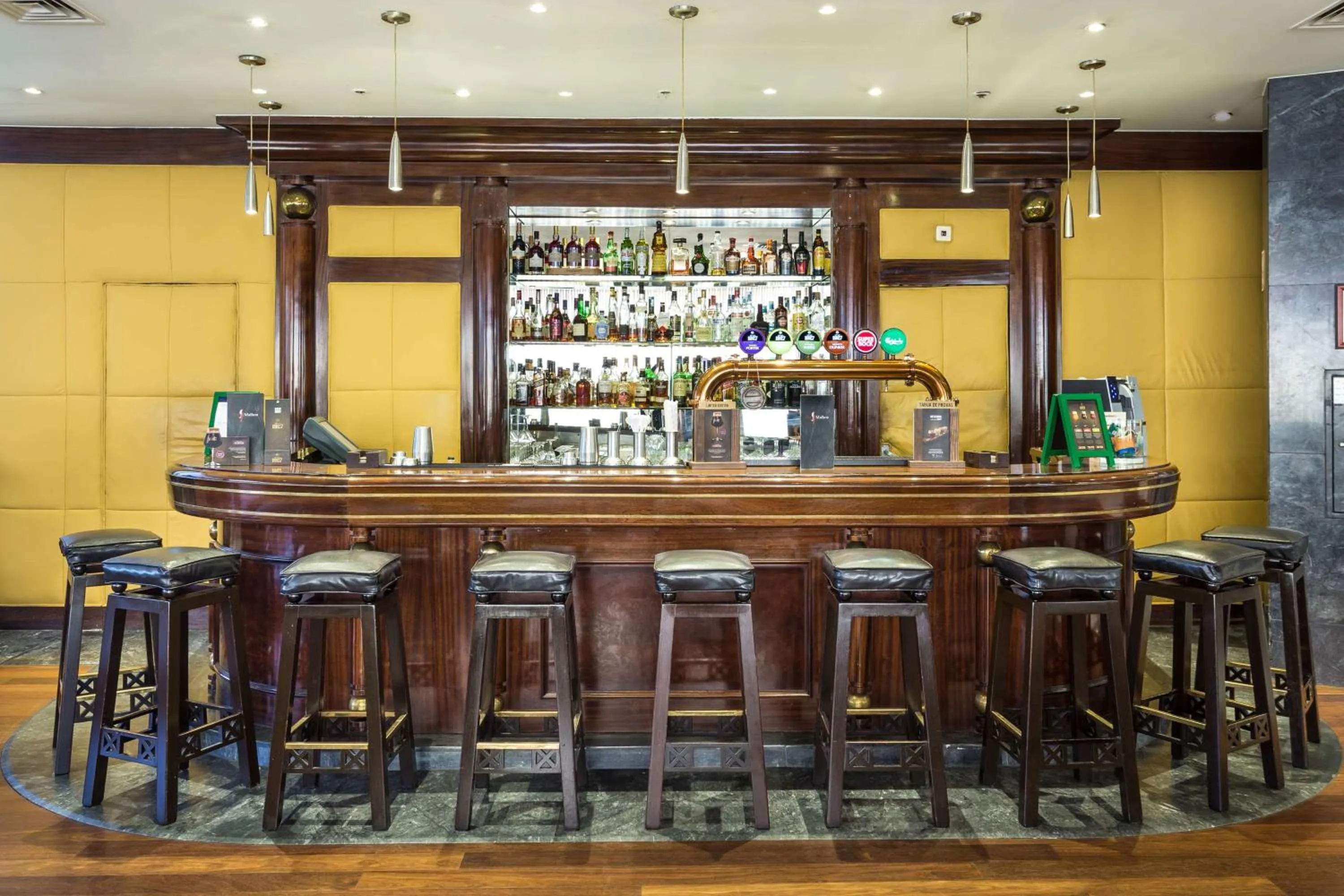 Night in Radisson Blu Hotel Lisbon