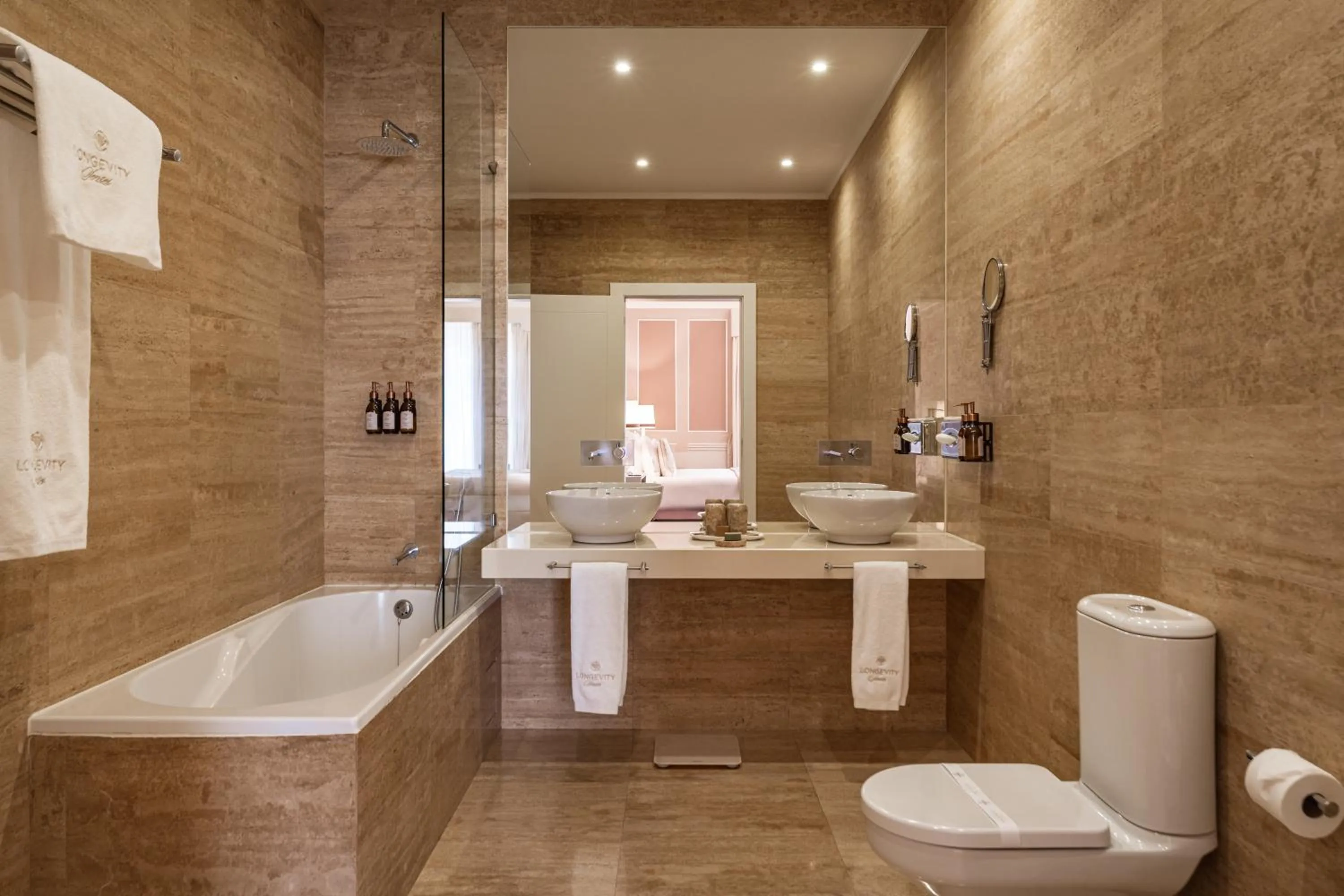 Bathroom in Longevity Senses - Cascais Boutique Hotel - Adults Only