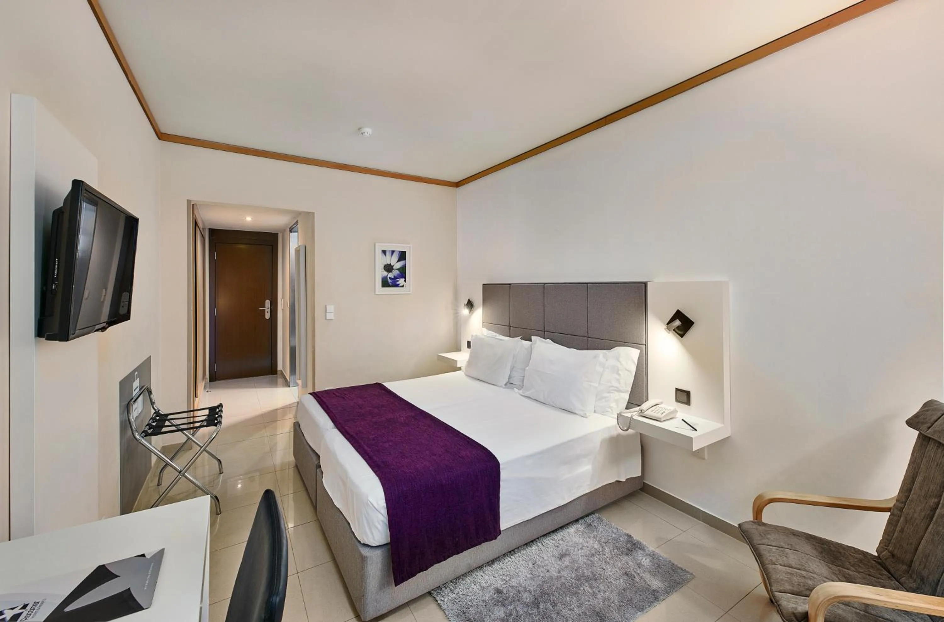 Bed in Rocamar Exclusive Hotel & Spa - Adults Only