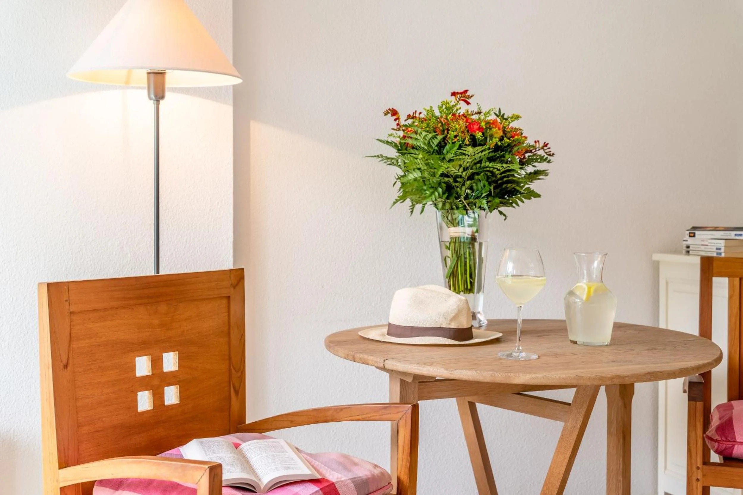 Dining area in Hôtel-Résidence la Pinède