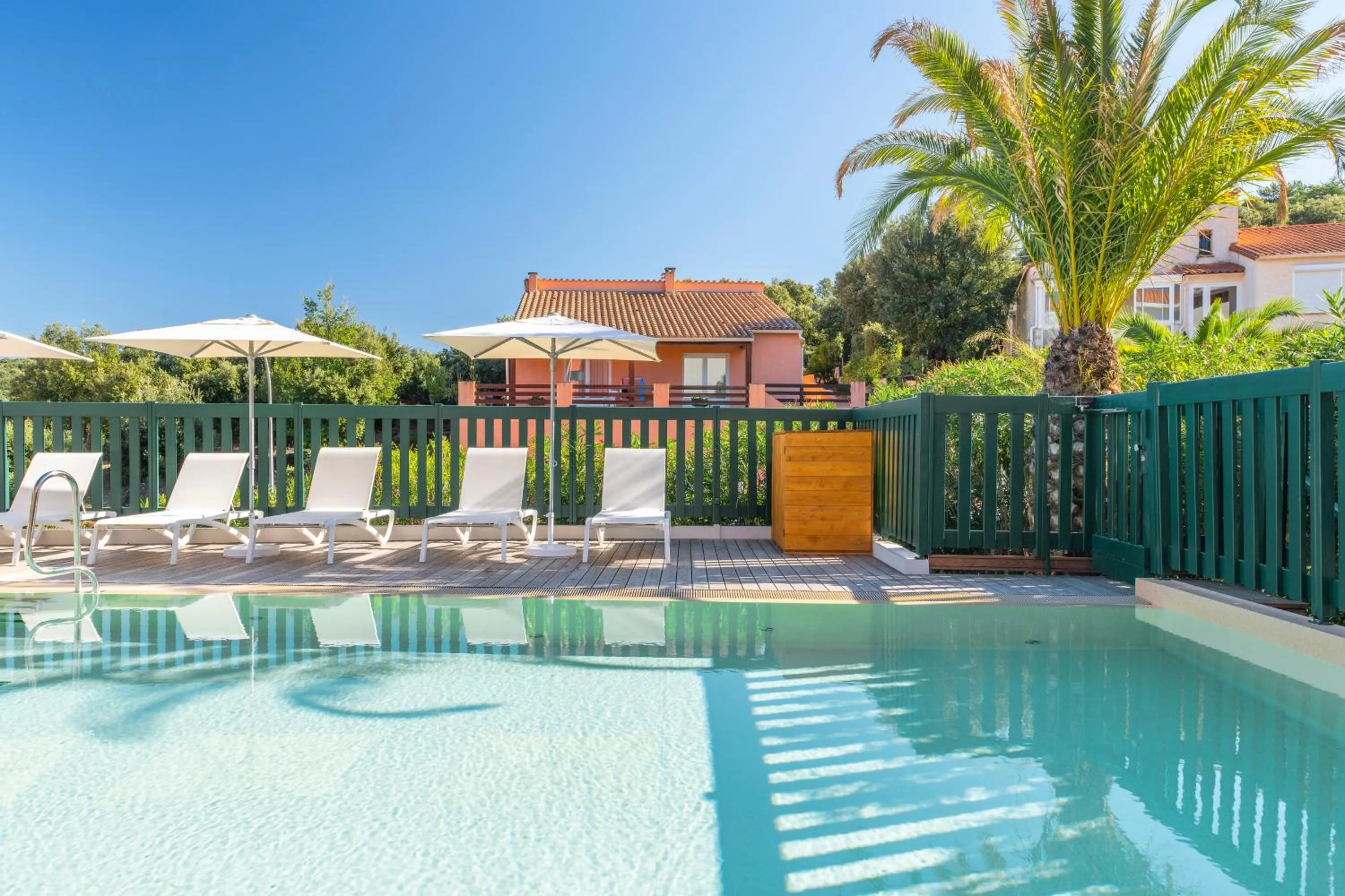 Swimming pool in Hôtel-Résidence la Pinède