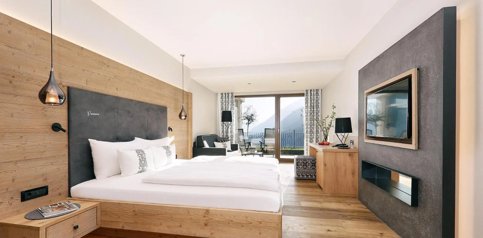 Photo of the whole room, Bed in Hotel Panorama