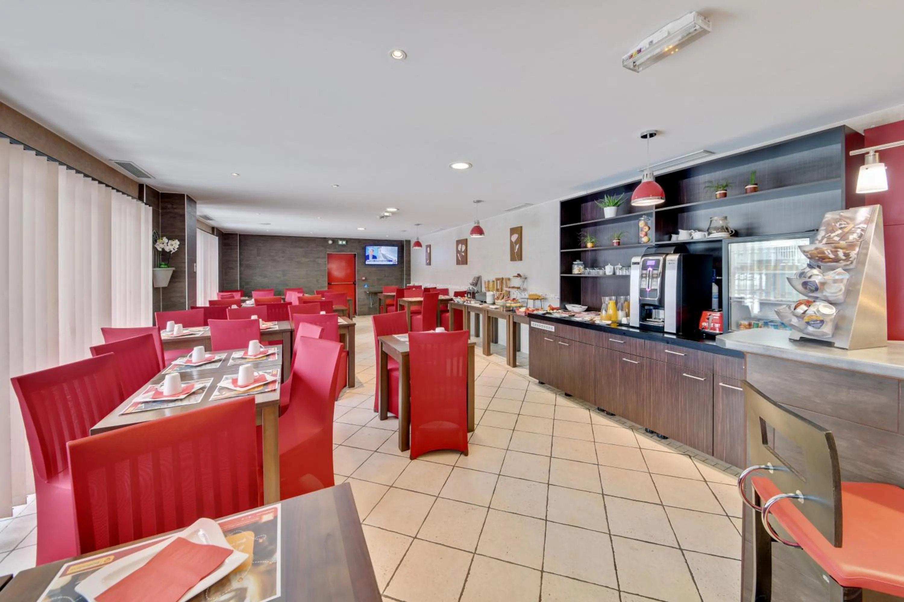 Banquet/Function facilities in HOTEL RESTAURANT PARIS PACIFIC PARIS-VILLEJUIF- PRES DU METRO L'HAY LES ROSES LIGNE 14 - Direct PARIS-AEROPORT ORLY ET INSTITUT GUSTAVE ROUSSY