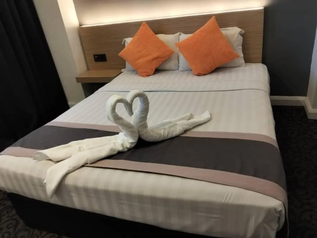 Shower in Greenlast Hotel