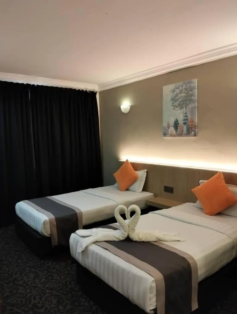 Shower in Greenlast Hotel