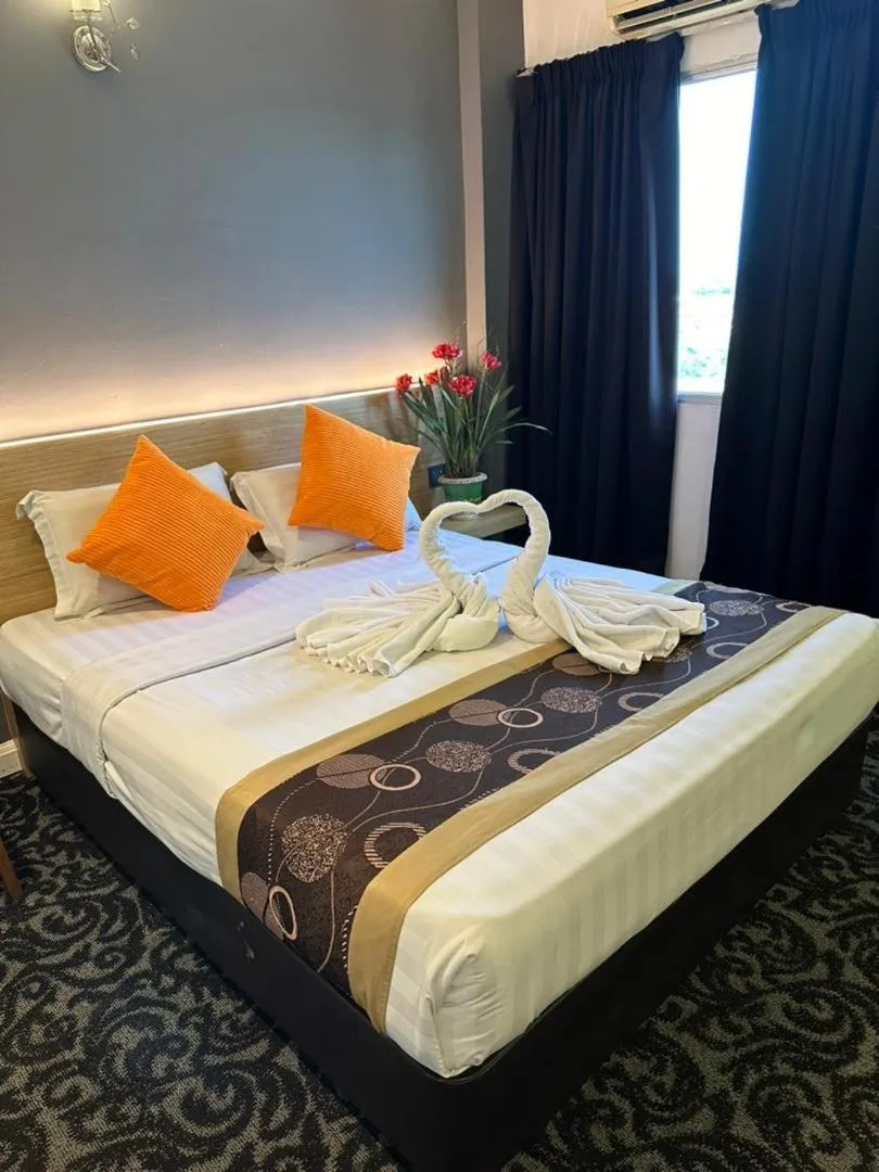 Shower in Greenlast Hotel