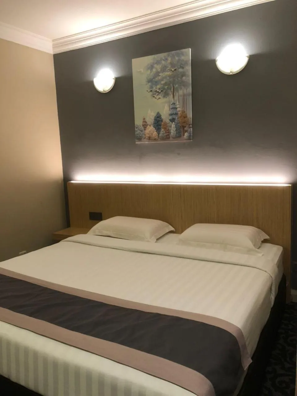 Shower in Greenlast Hotel