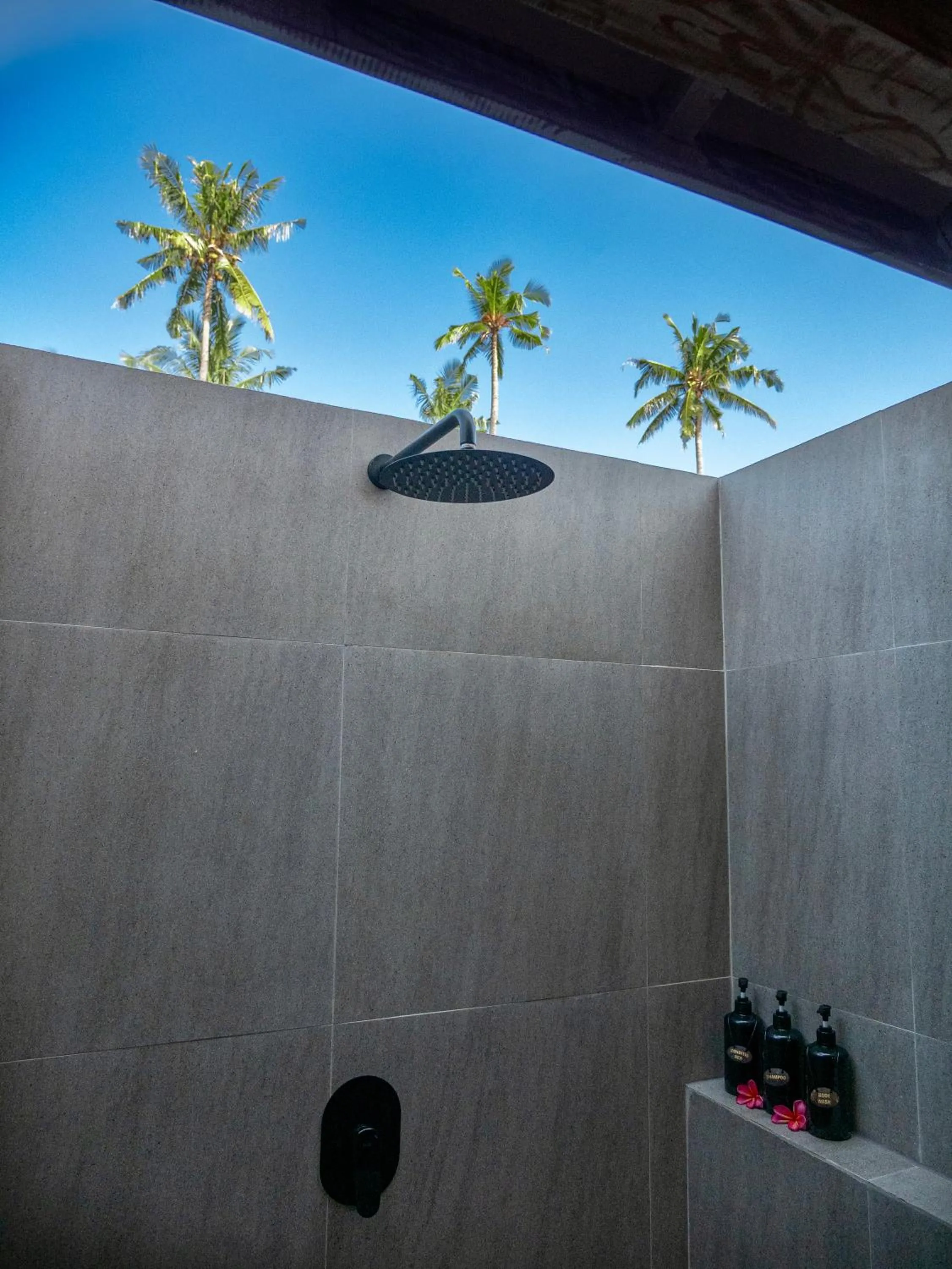 Shower in Gili Meno Escape - Adults Only