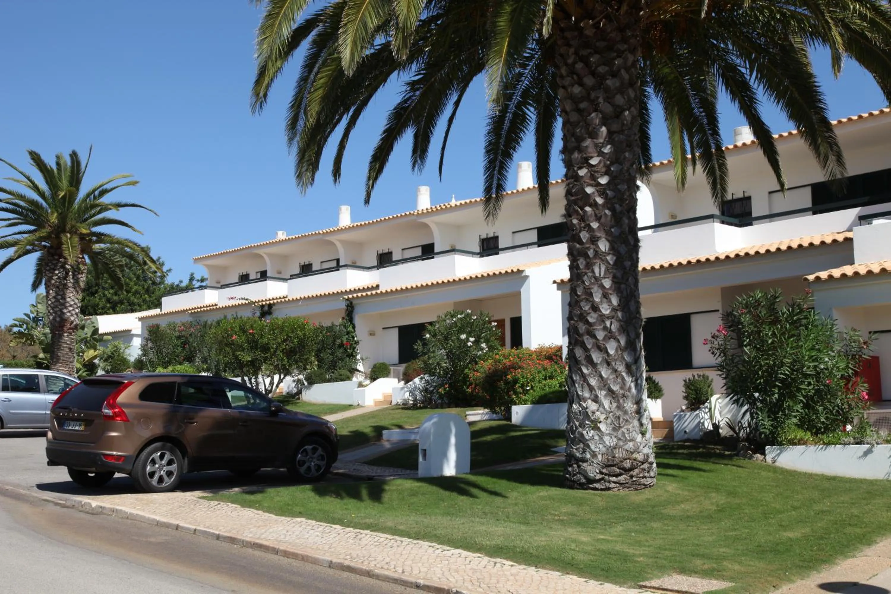 Facade/entrance in Parque Monte Verde