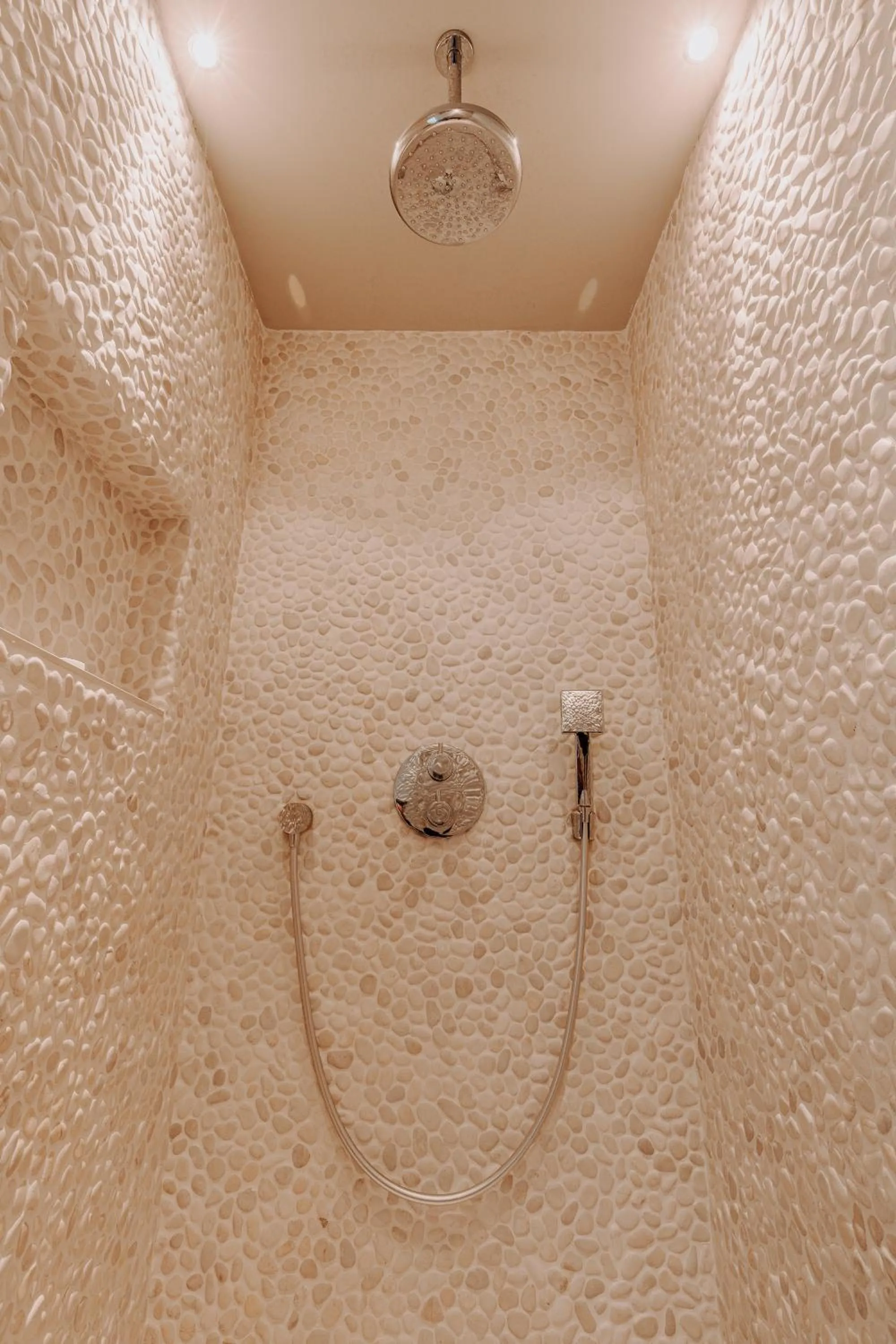 Shower in ZEN b&b