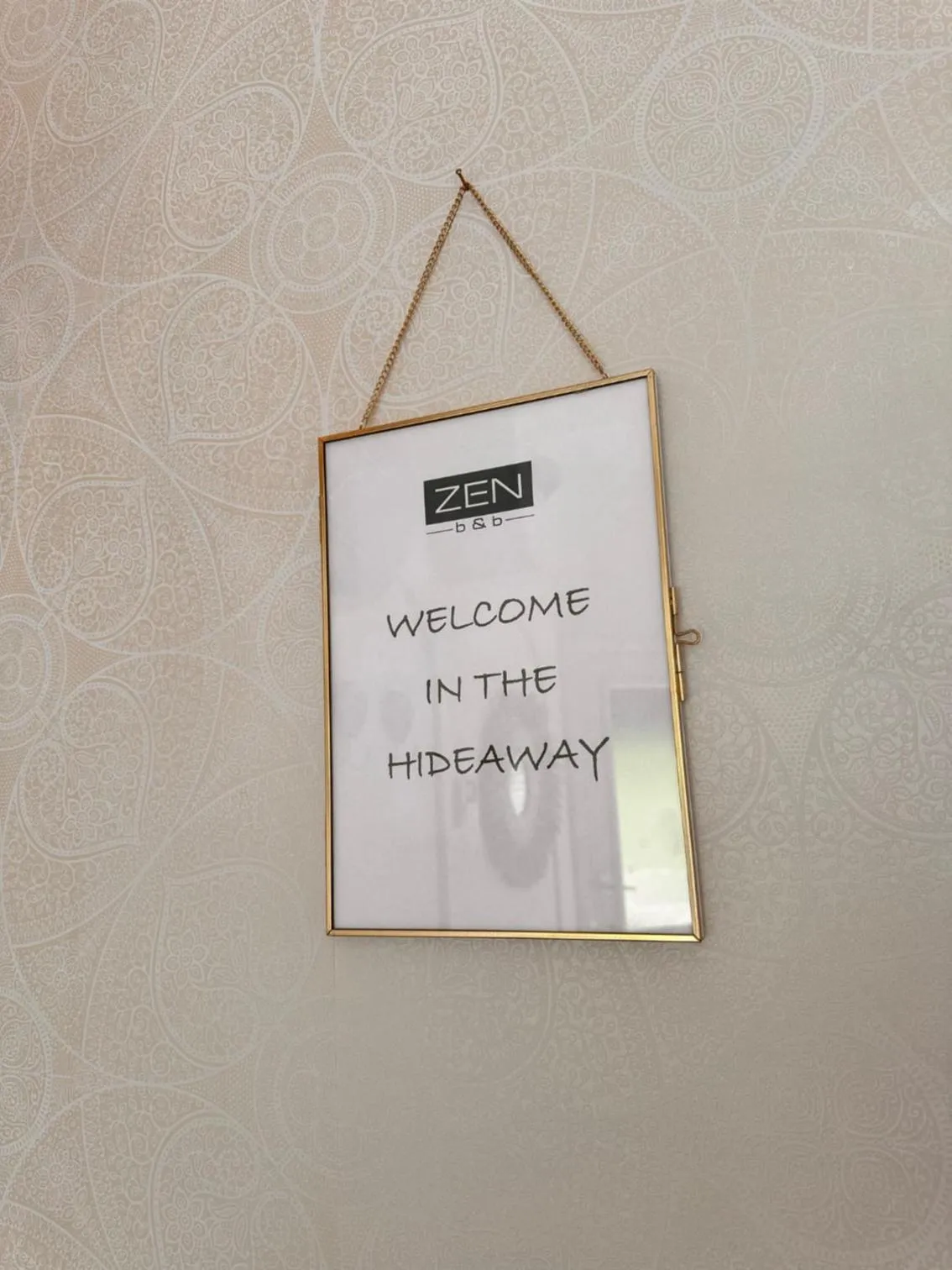 Decorative detail in ZEN b&b