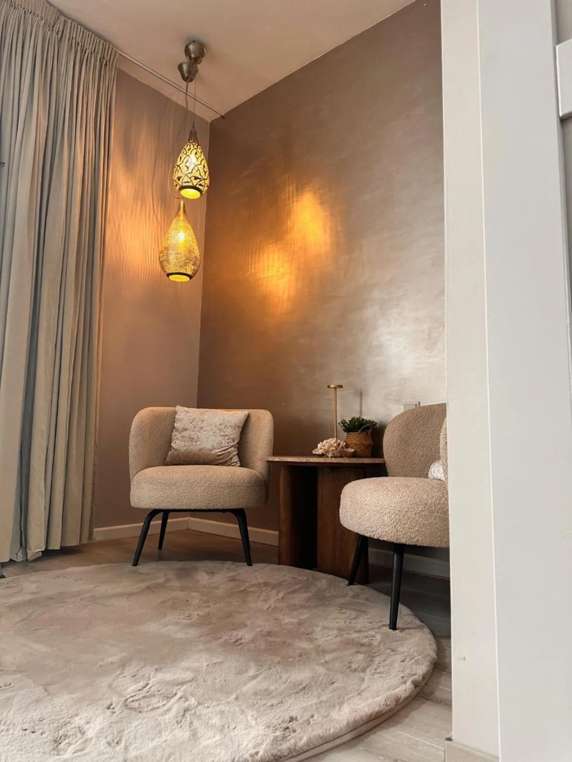 Seating area in ZEN b&b