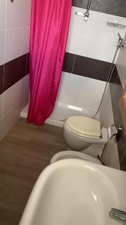 Bathroom in La Masseria Hotel Ristorante Centro Benessere