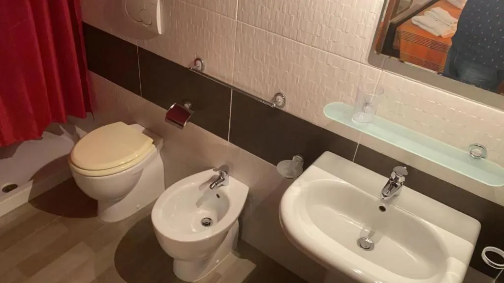 Bathroom in La Masseria Hotel Ristorante Centro Benessere