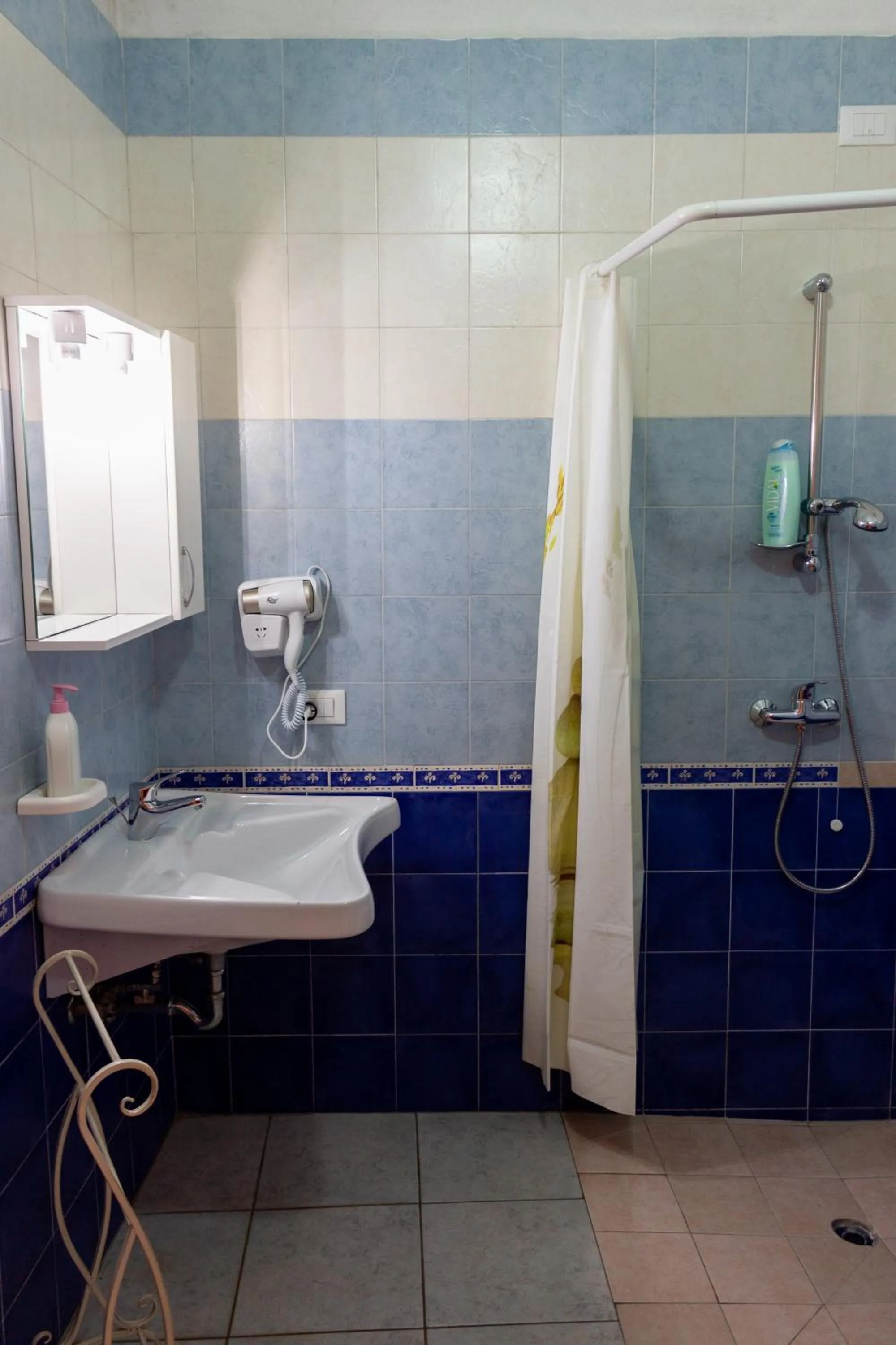 Bathroom in La Masseria Hotel Ristorante Centro Benessere