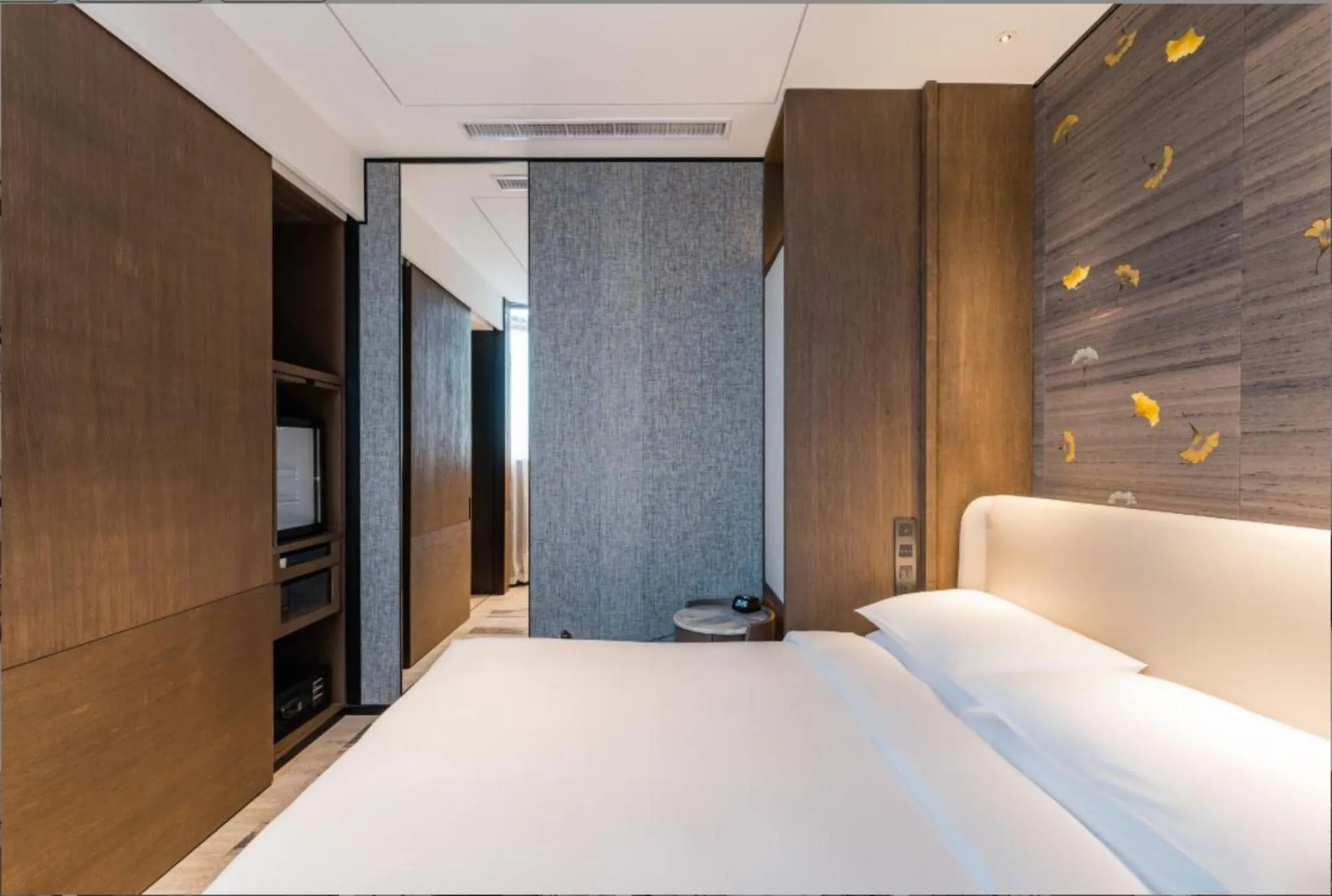 Bedroom, Bed in Yunhe Yebo Hotel (Shanghai International Tourism Resort Pudong Airport)