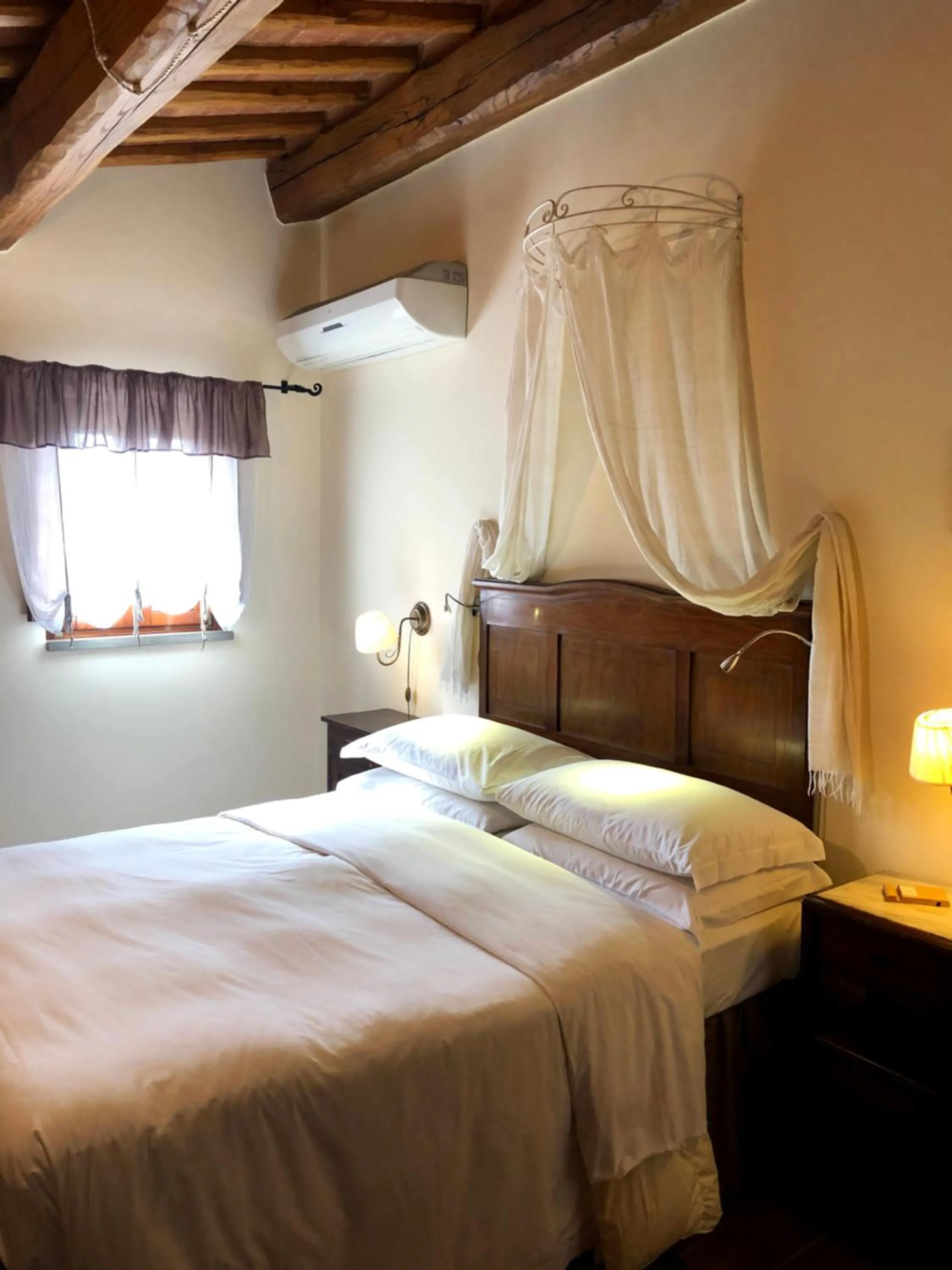 Bedroom, Bed in B&B Hotel La Piana